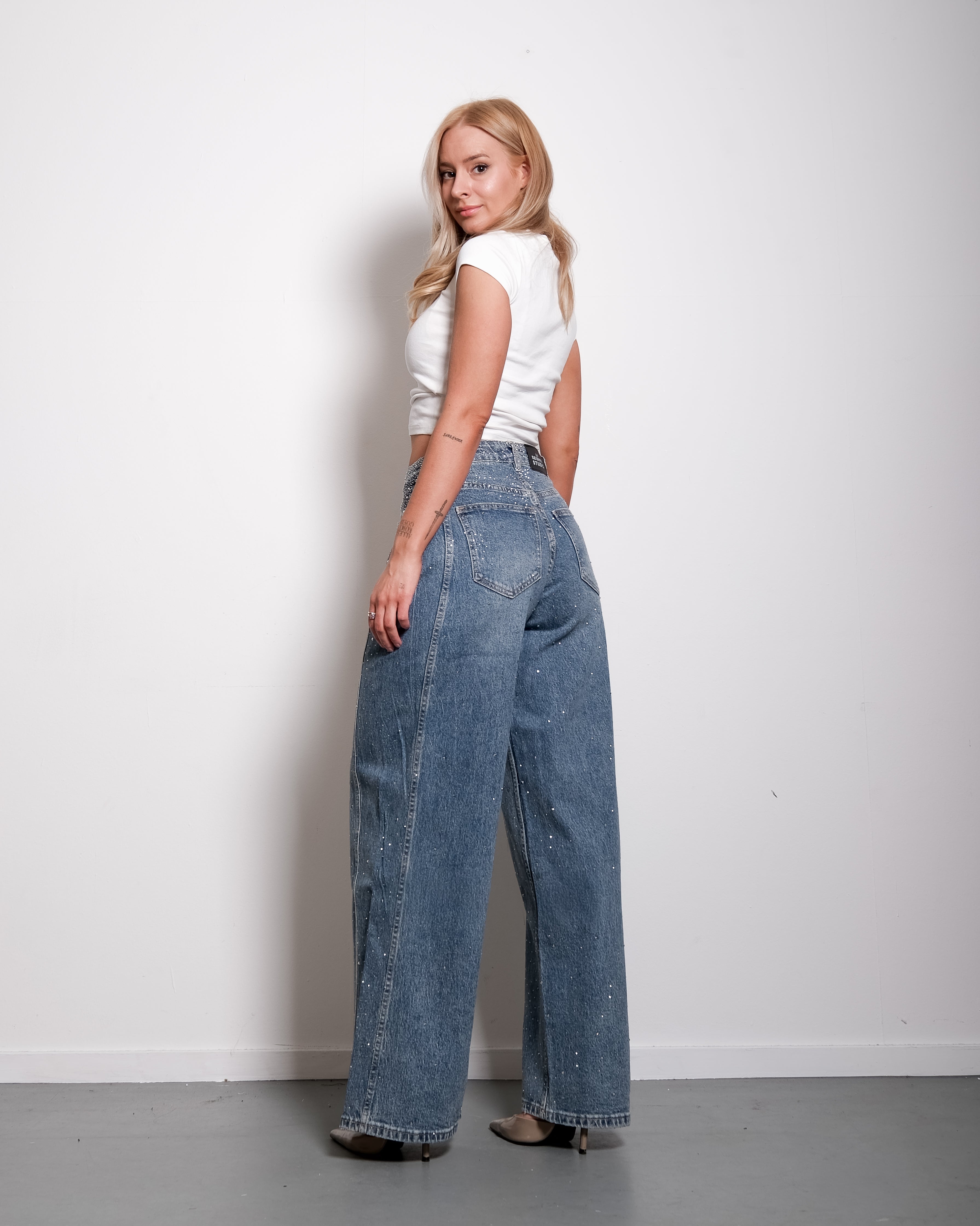 SIDE FOLD SPLIT SPARKLE WIDE LEG JEANS - INSEAM 82CM