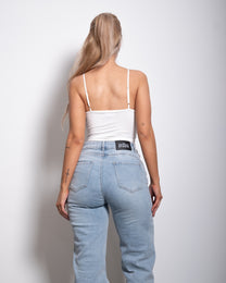 heart neckline strappy top with cups white | SEISHIKI STUDIO