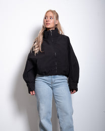 SEISHIKI STUDIO cropped high neck oversized windbreaker jacket black