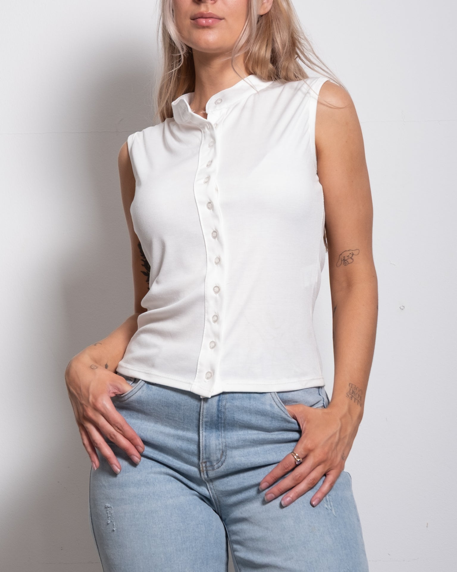 SEISHIKI STUDIO Soft Touch Button Top White
