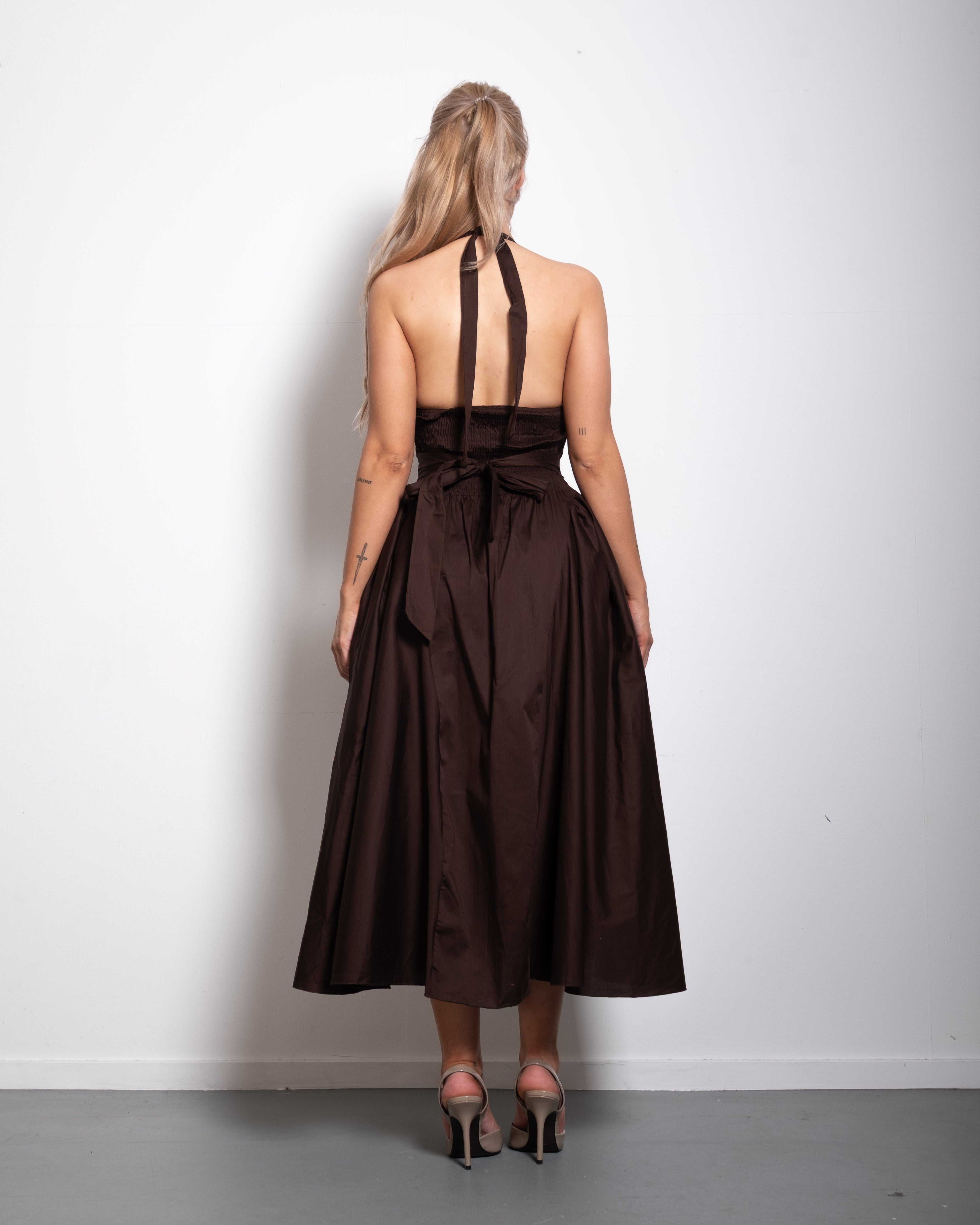 SEISHIKI STUDIO cotton halter stretchy back midi dress pastel brown