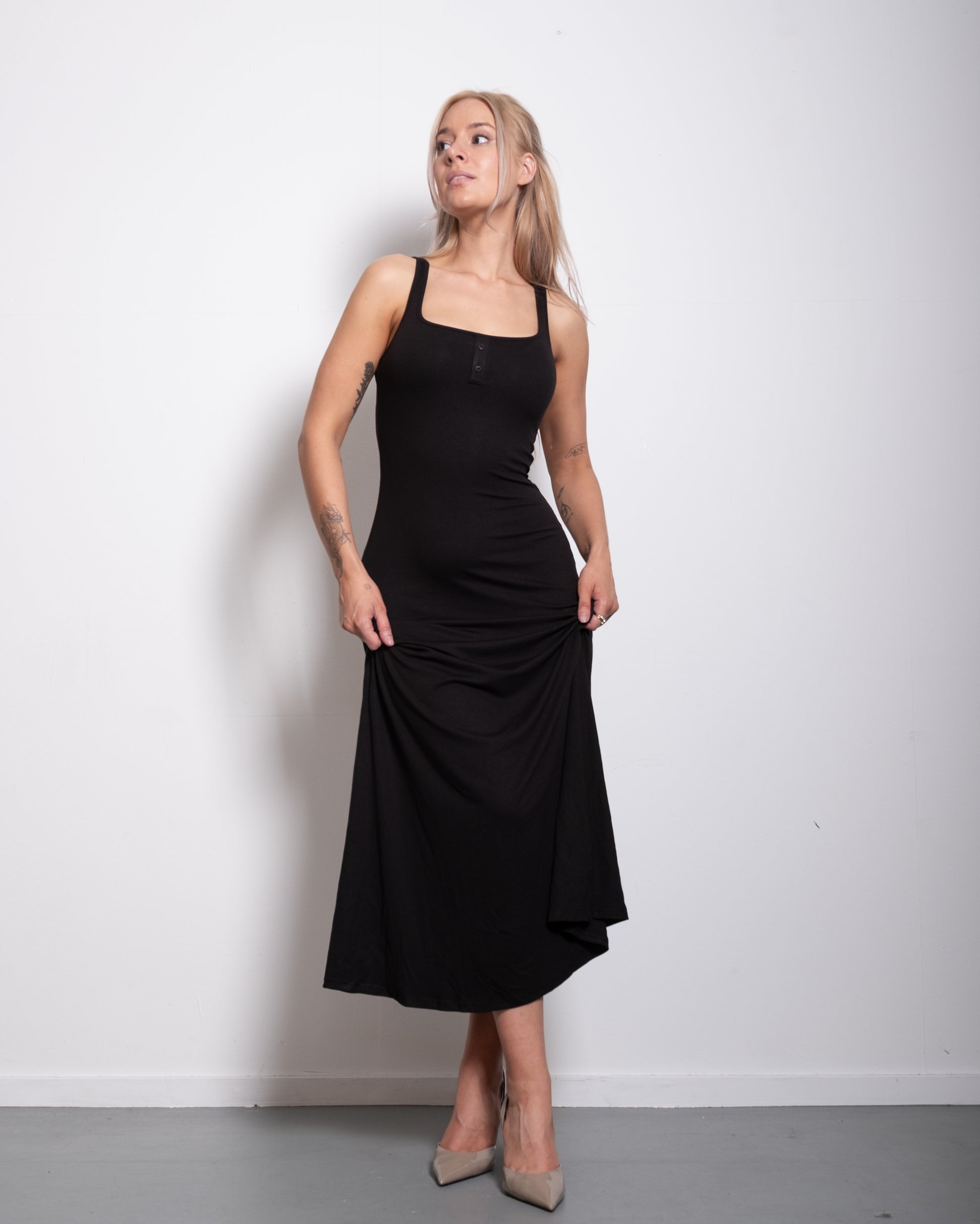 seishiki studio ultra stretchy soft tanktop top dress with button detail black