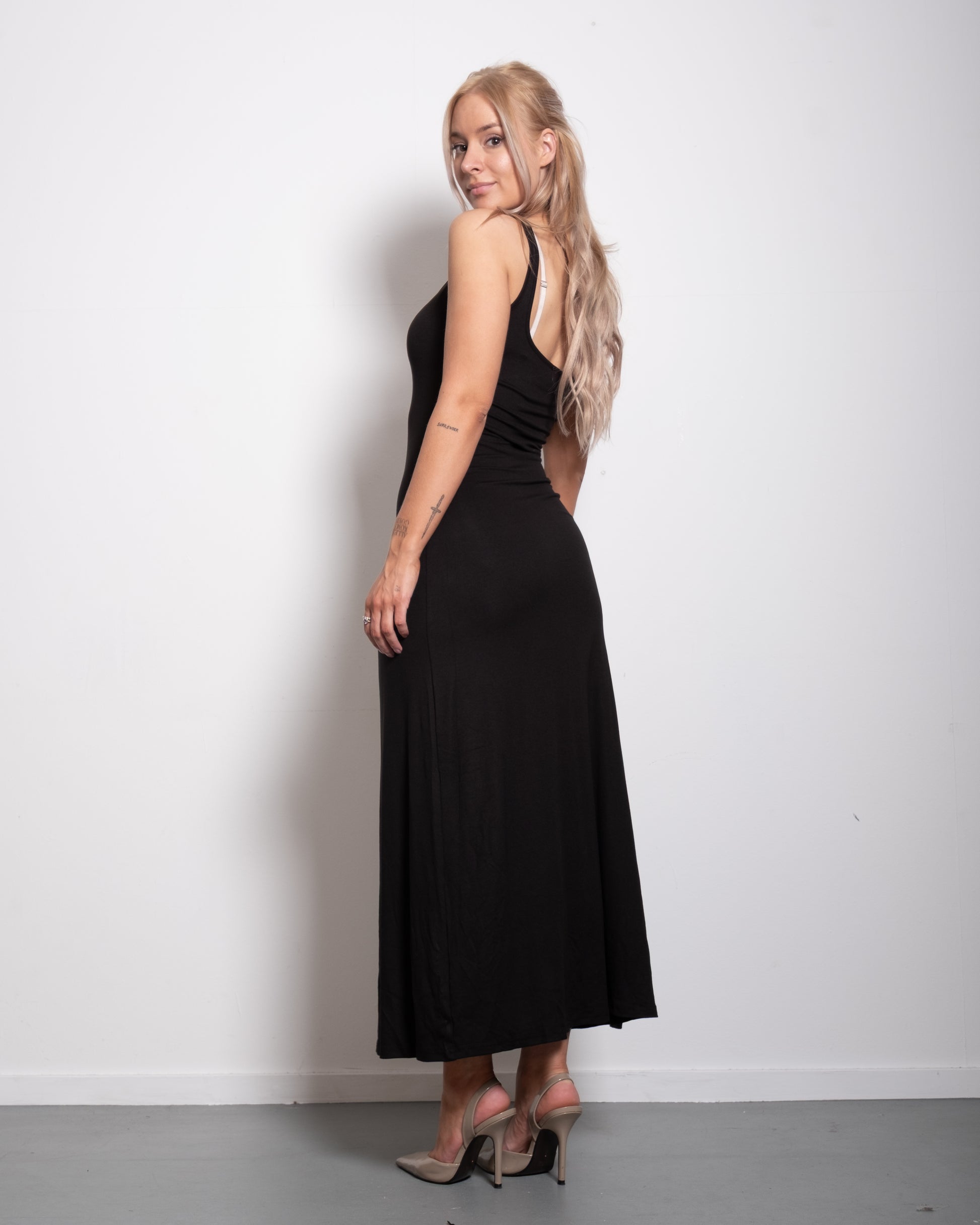 seishiki studio ultra stretchy soft tanktop top dress with button detail black
