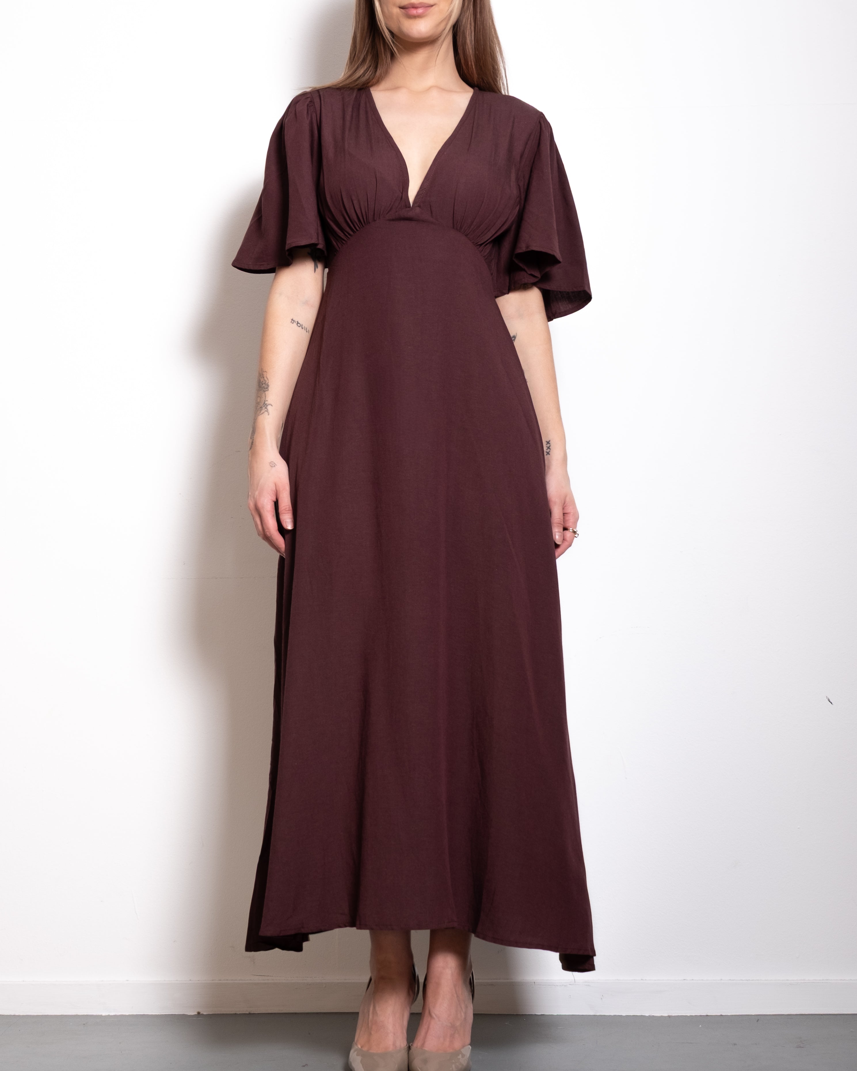 v neck flare sleeve midi dress brown