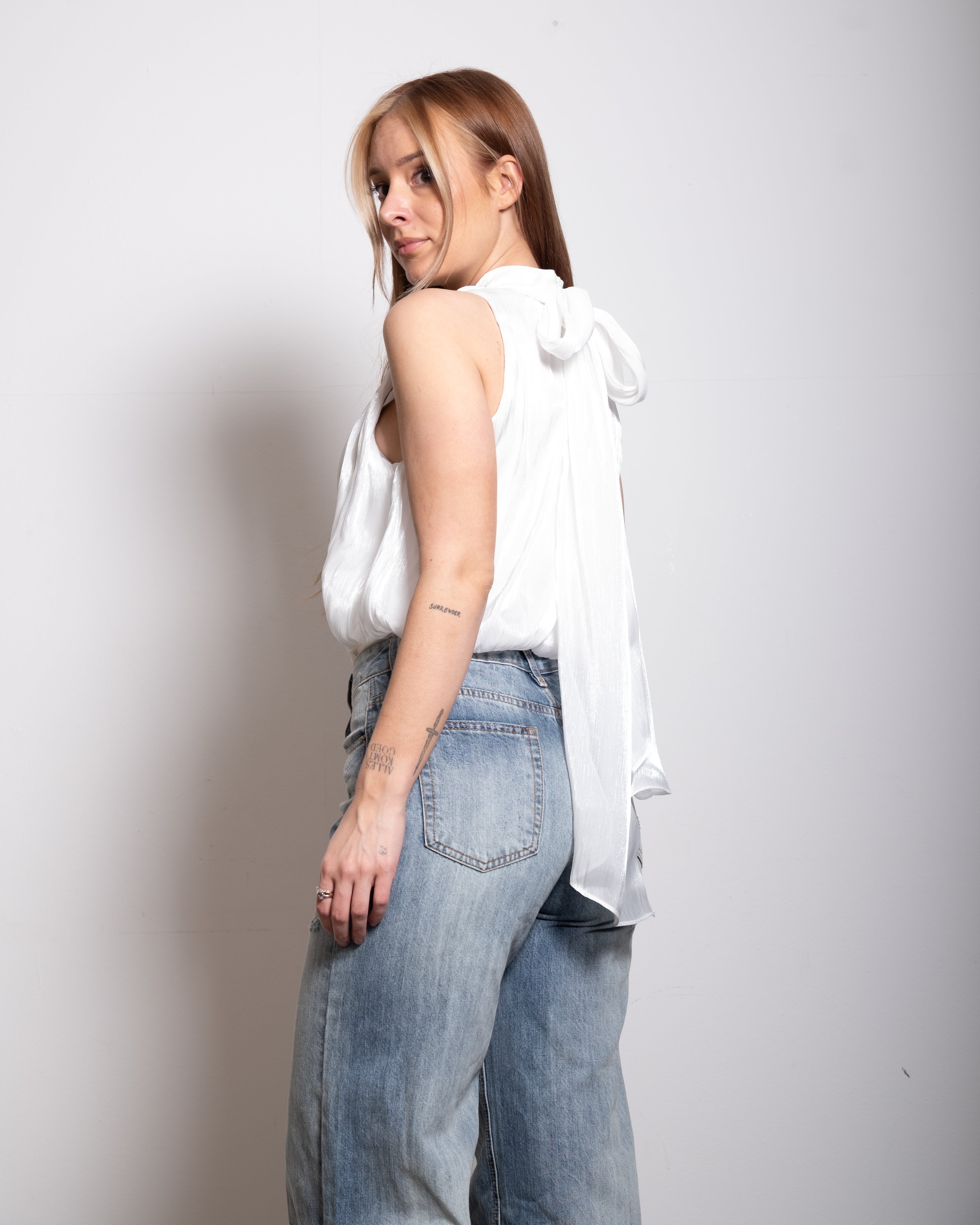 Satin Bow Back Bodysuit WHITE | SEISHIKI STUDIO