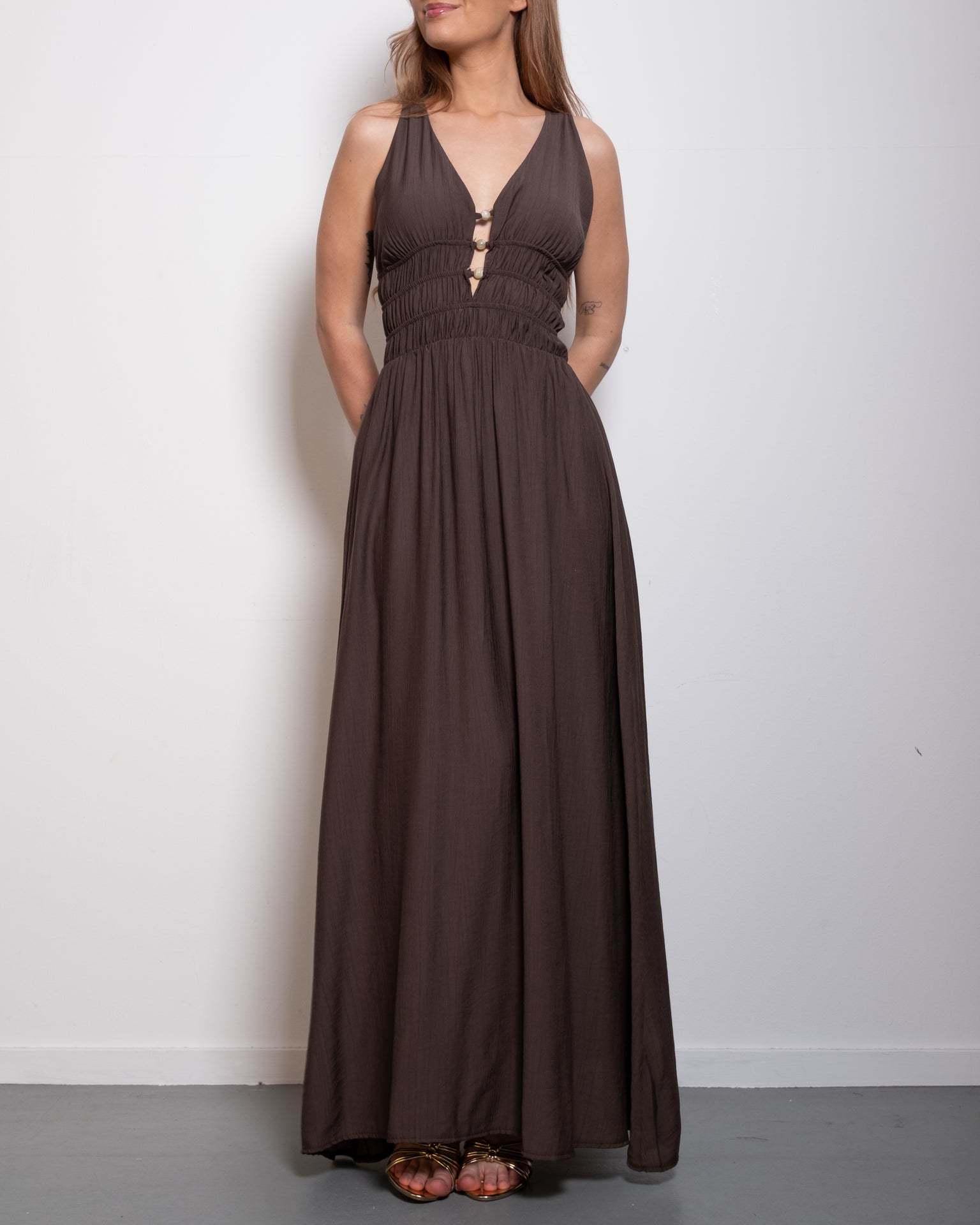 Smocked Waist Maxi Dress BROWN | SEISHIKI STUDIO