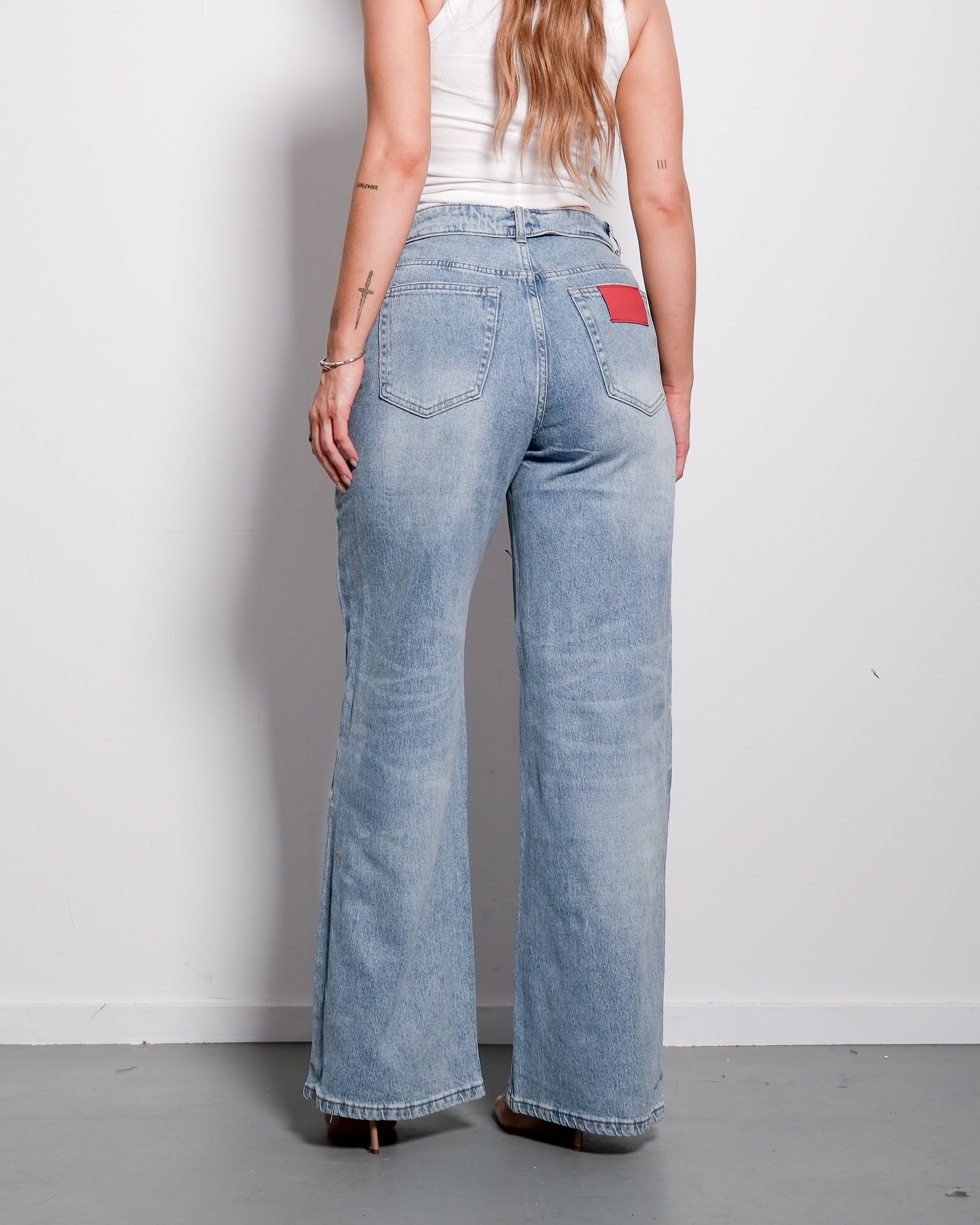 LIGHT WASH FOLDED TOP JEANS WITH RED PATCH - INSEAM 79CM | SEISHIKI STUDIO