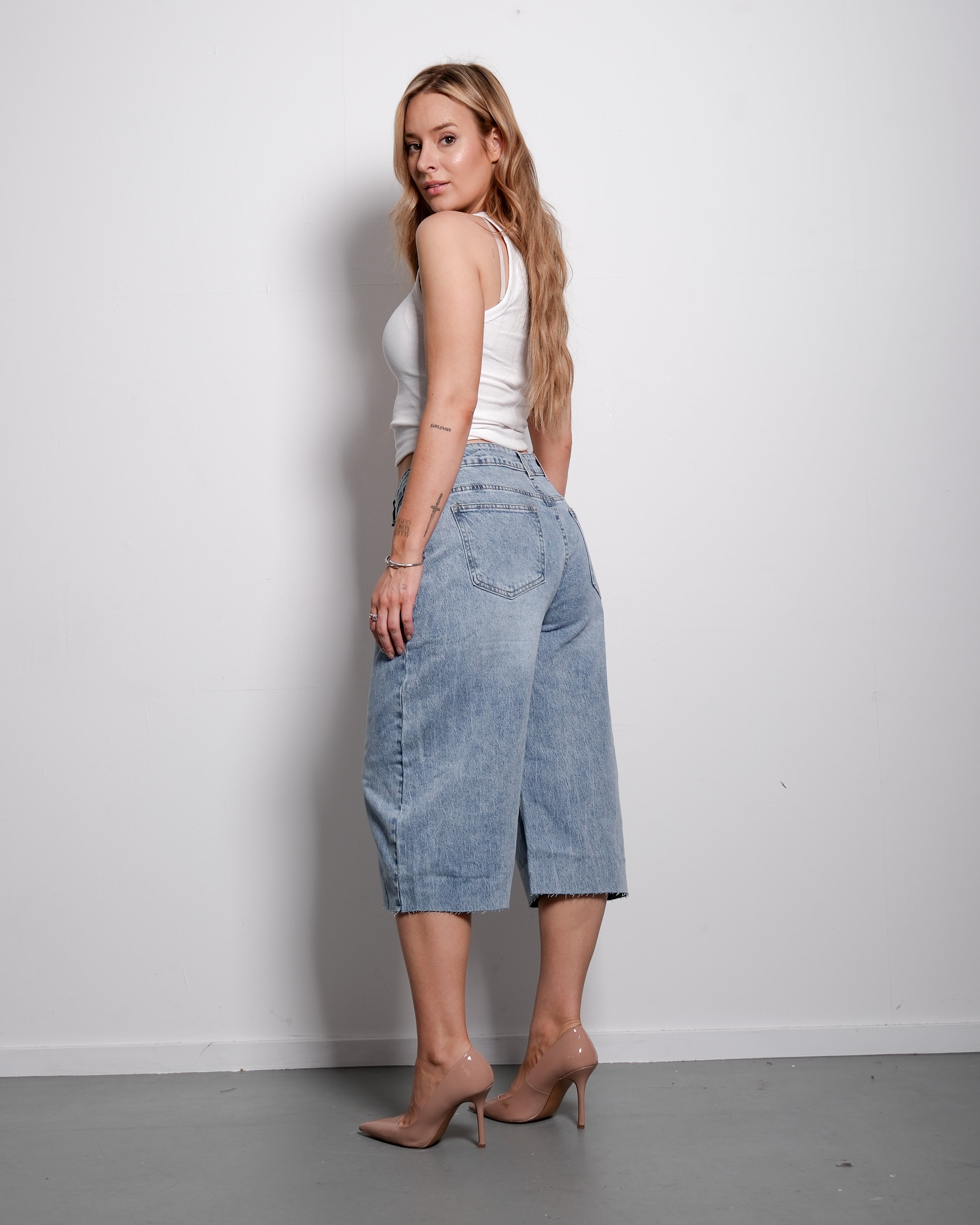 Vintage Wash Wide-Leg Denim Barrel Jorts | SEISHIKI STUDIO