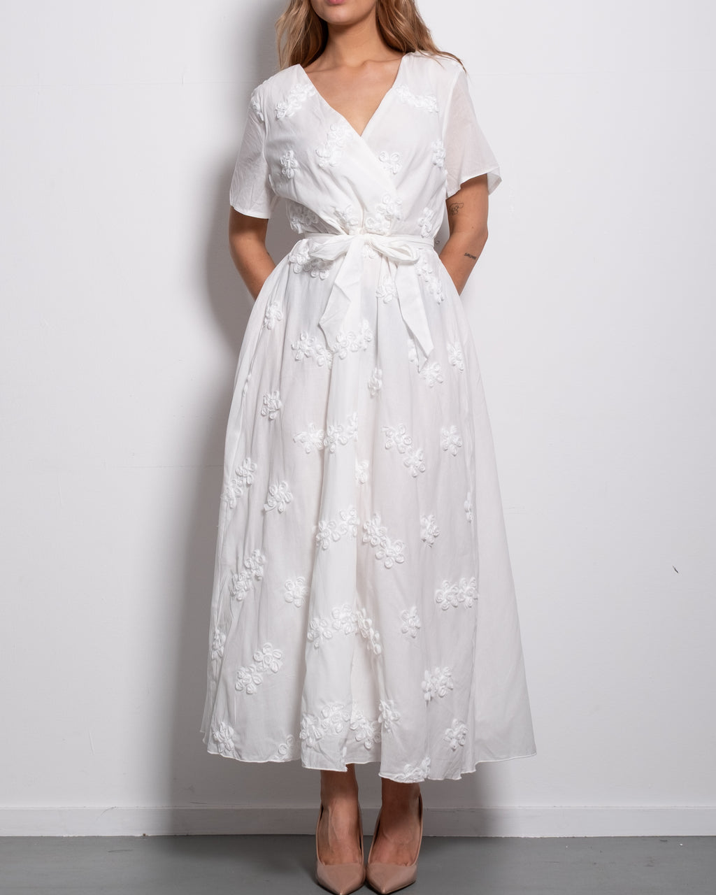Plus Size White Floral Textured Wrap Maxi Dress | SEISHIKI STUDIO