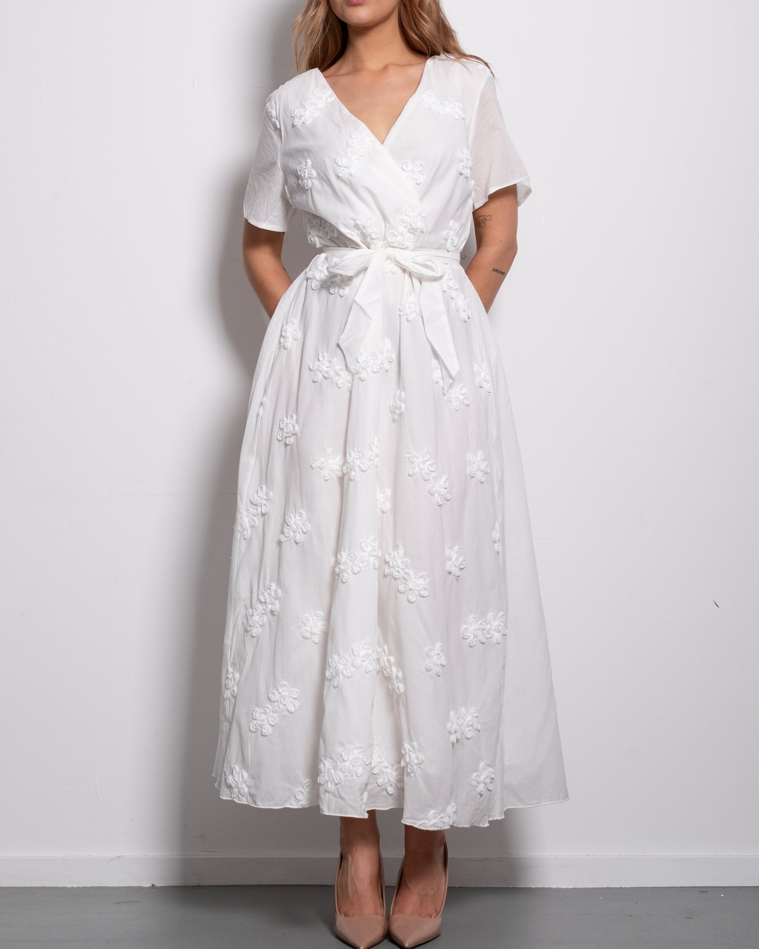 Plus Size White Floral Textured Wrap Maxi Dress | SEISHIKI STUDIO