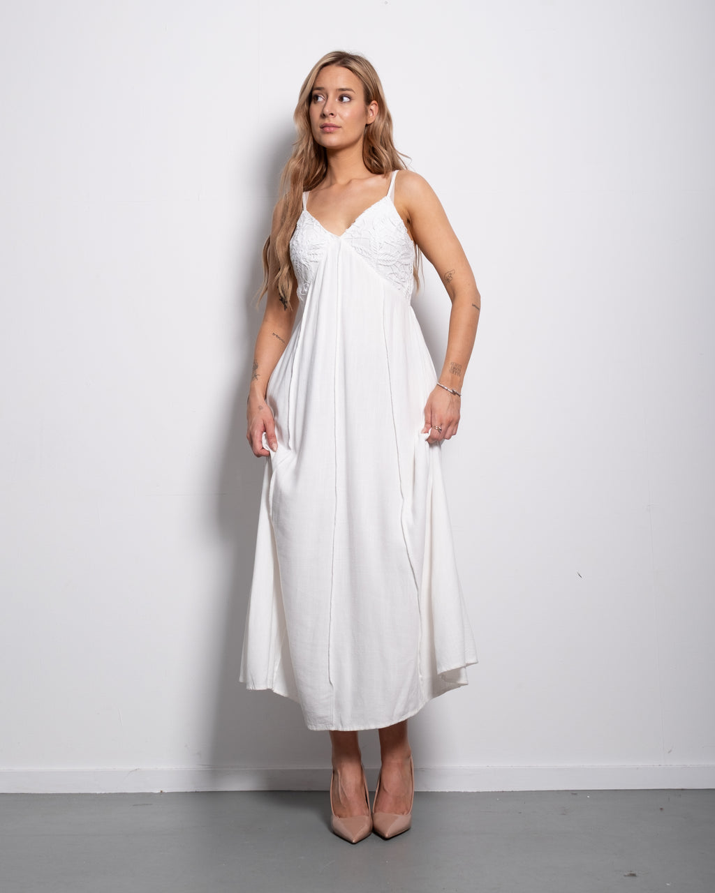 White Flowy Lace Cami Maxi Dress | SEISHIKI STUDIO