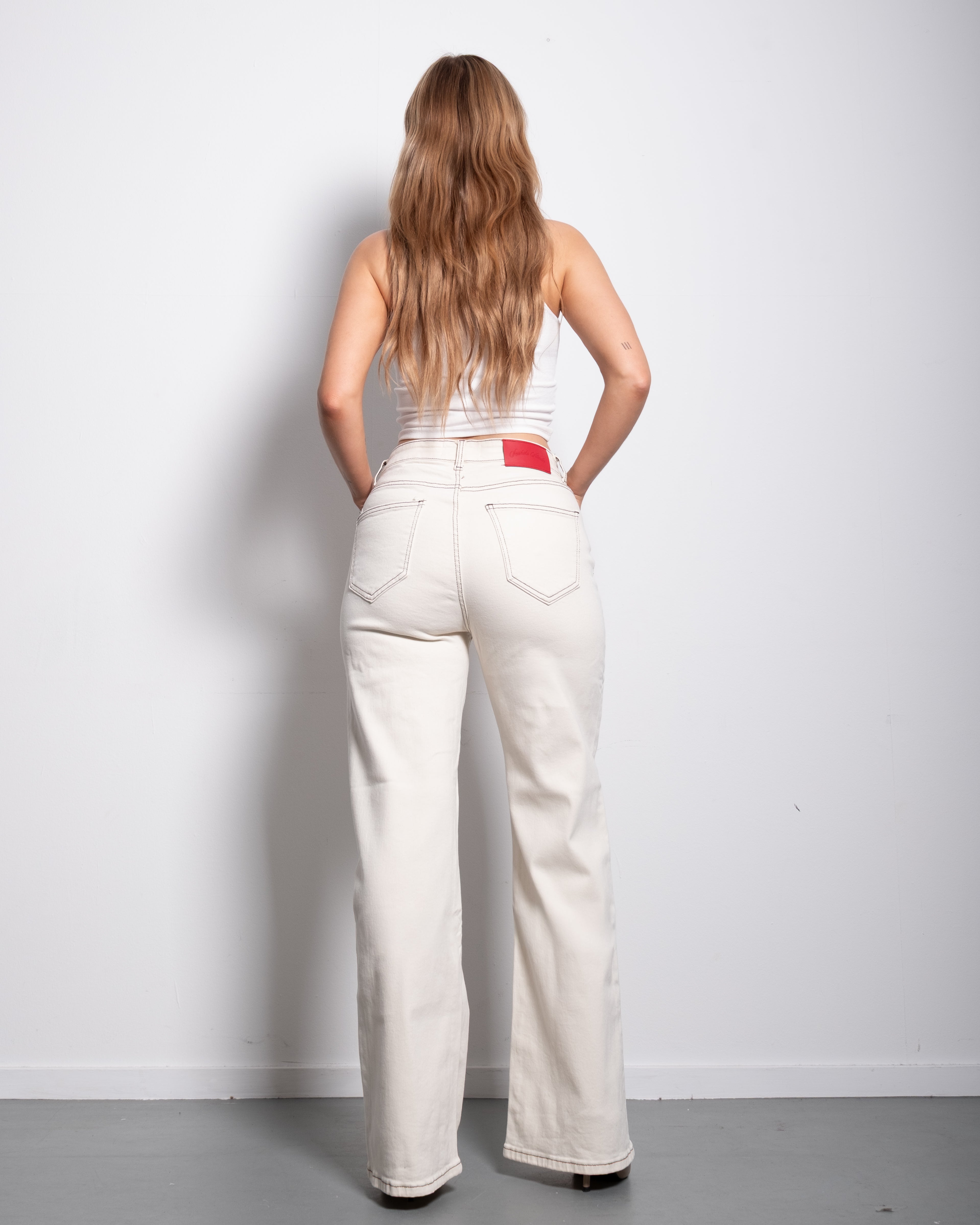 Cream With Accent Stitching Wide Leg Jeans With Red Patch | SEISHIKI STUDIO