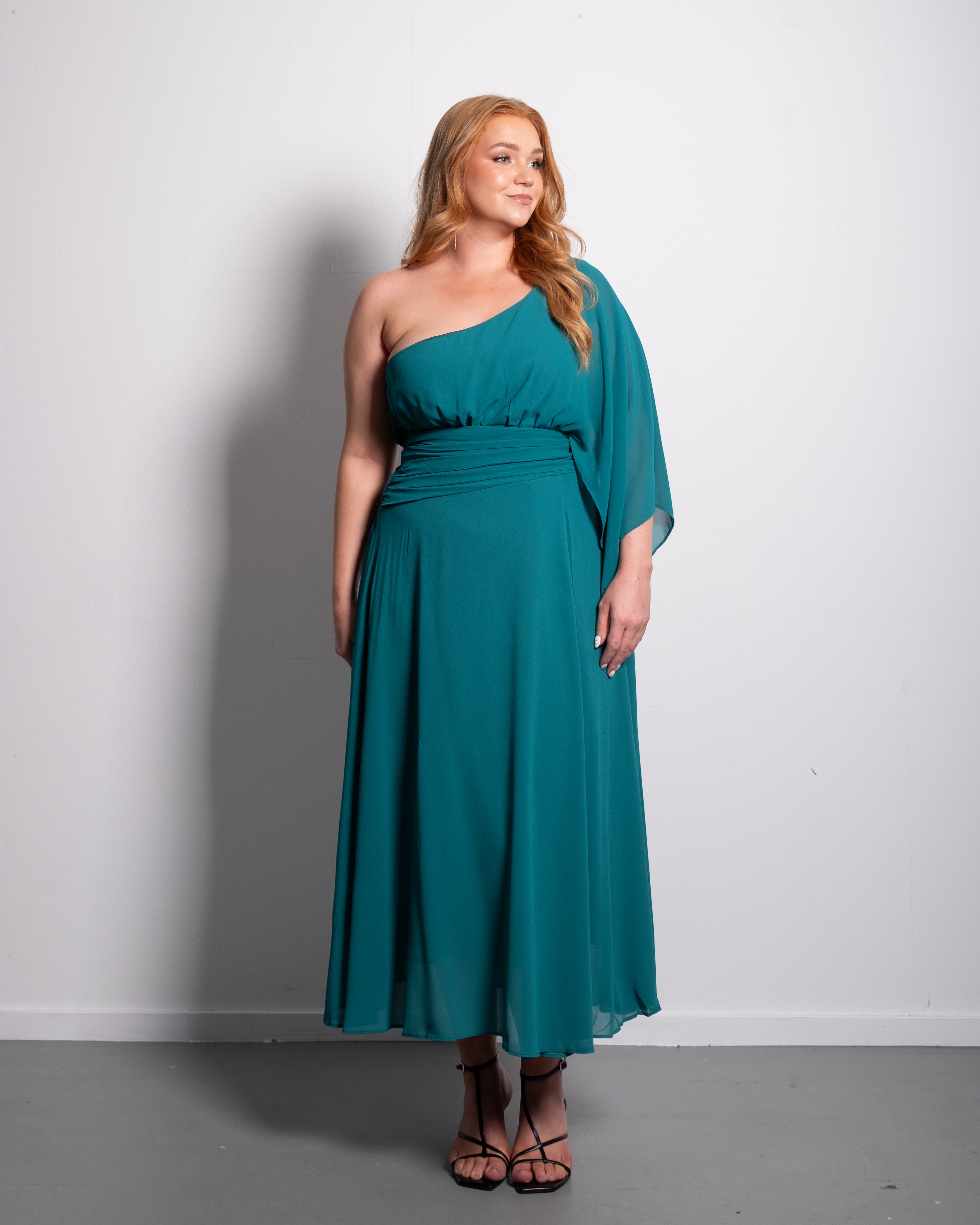 Curvy One Shoulder Pleated Midi Dress Green | SEISHIKI STUDIO
