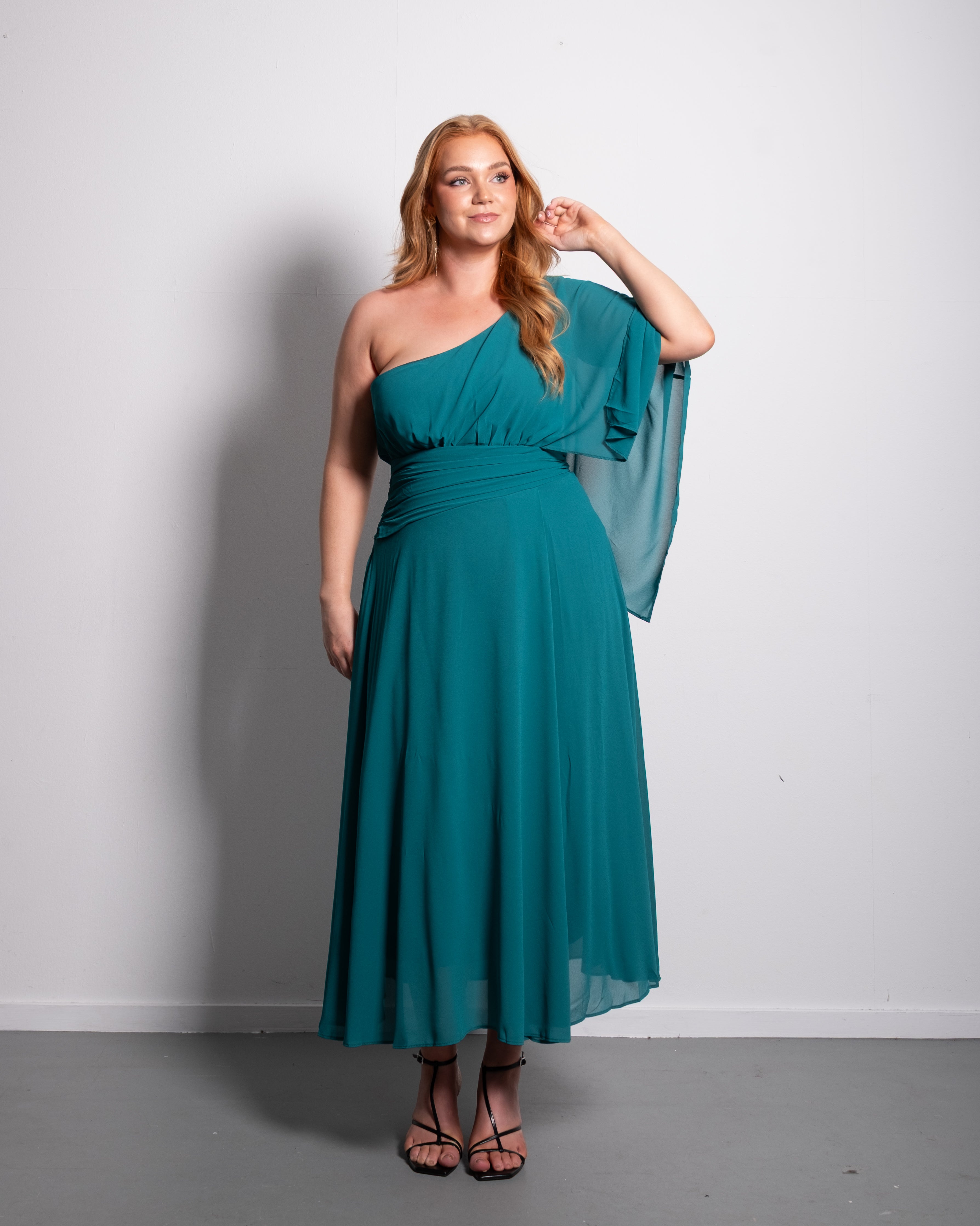 Curvy One Shoulder Pleated Midi Dress Green | SEISHIKI STUDIO