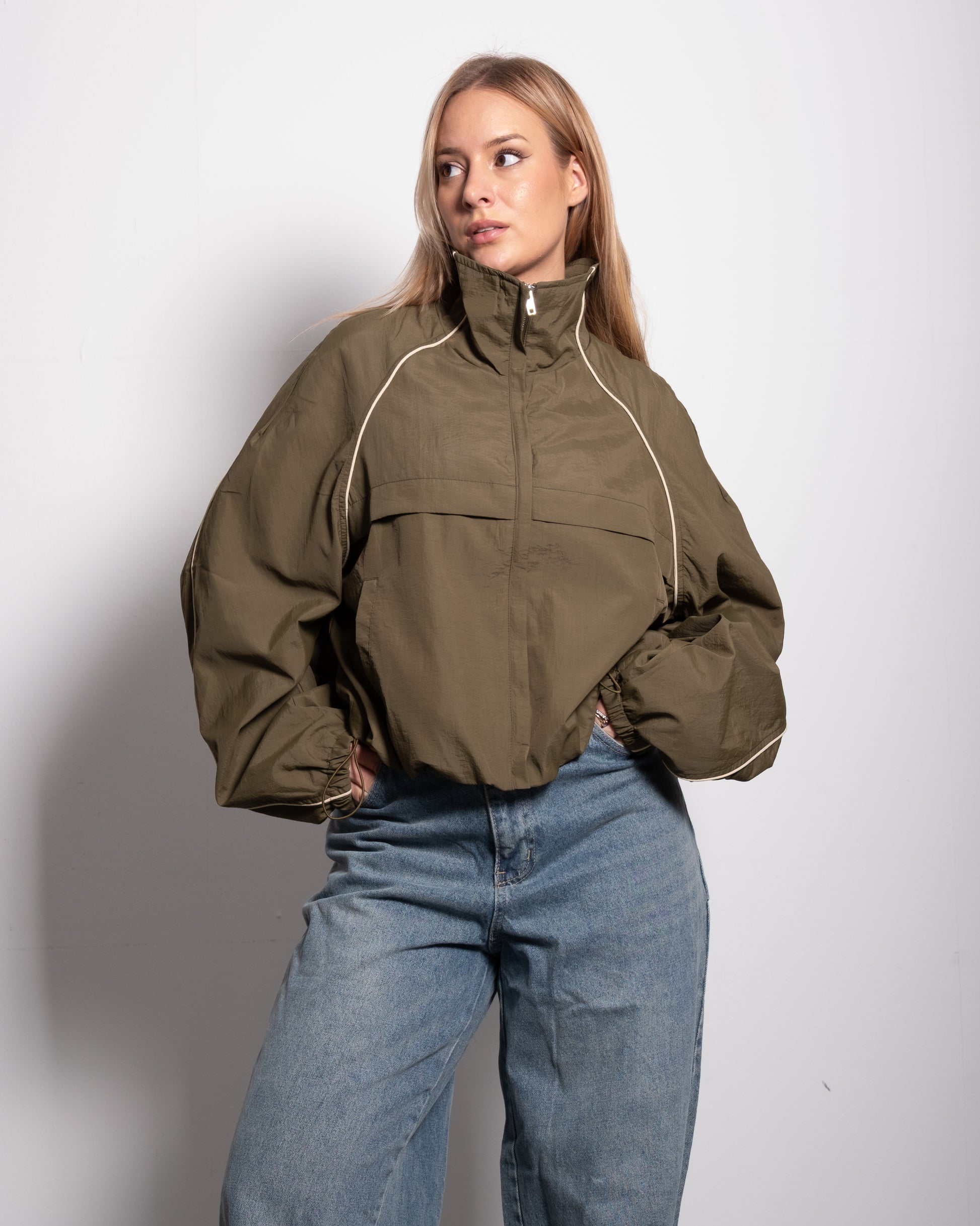 Oversized Contrast Piping Drawstring Windbreaker Jacket Green | SEISHIKI STUDIO