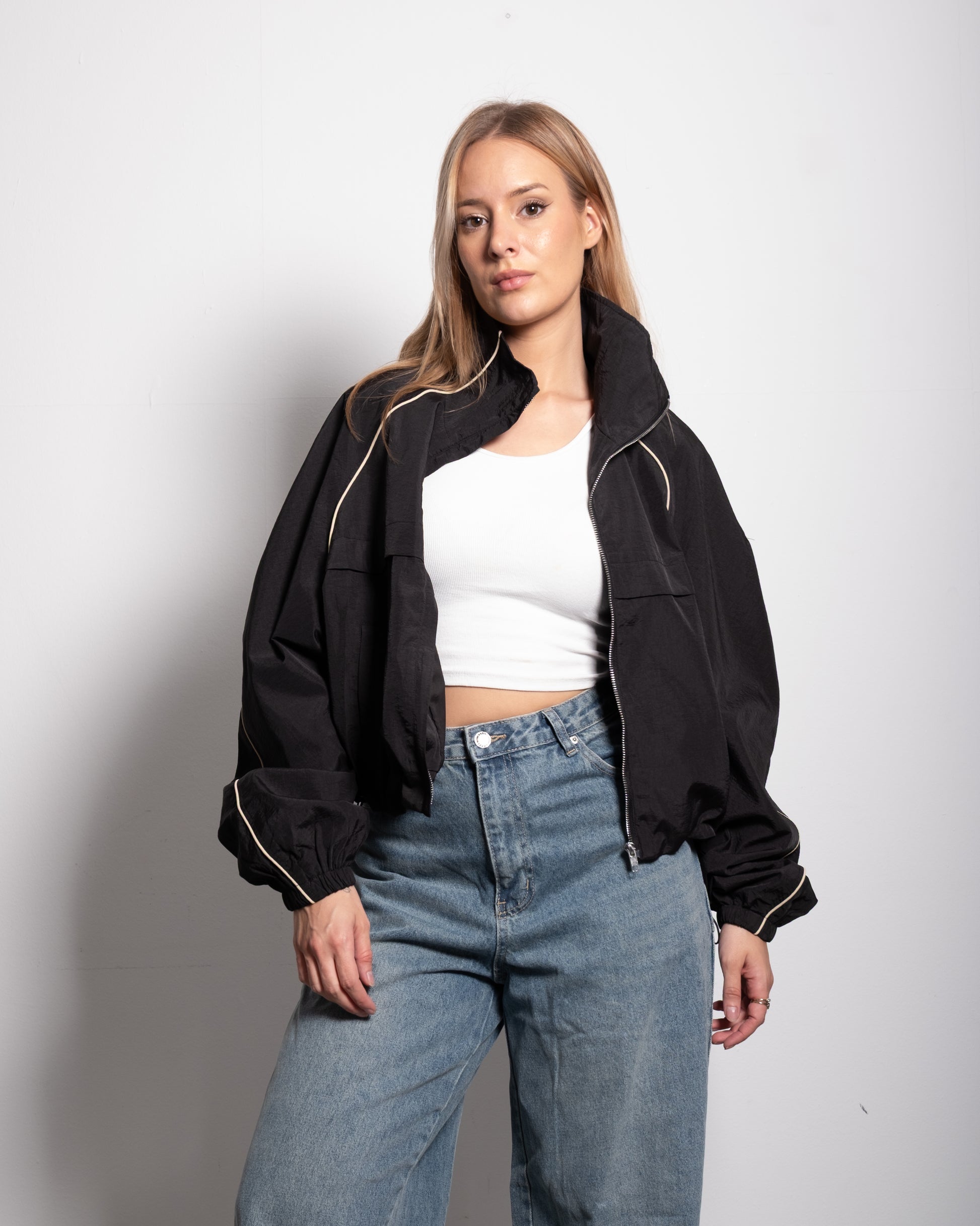 Oversized Contrast Piping Drawstring Windbreaker Jacket Black | SEISHIKI STUDIO