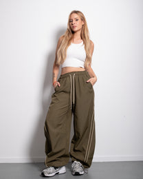 Wide Leg Contrast Piping Drawstring Track Pants Green | SEISHIKI STUDIO