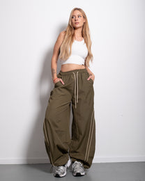 Wide Leg Contrast Piping Drawstring Track Pants Green | SEISHIKI STUDIO