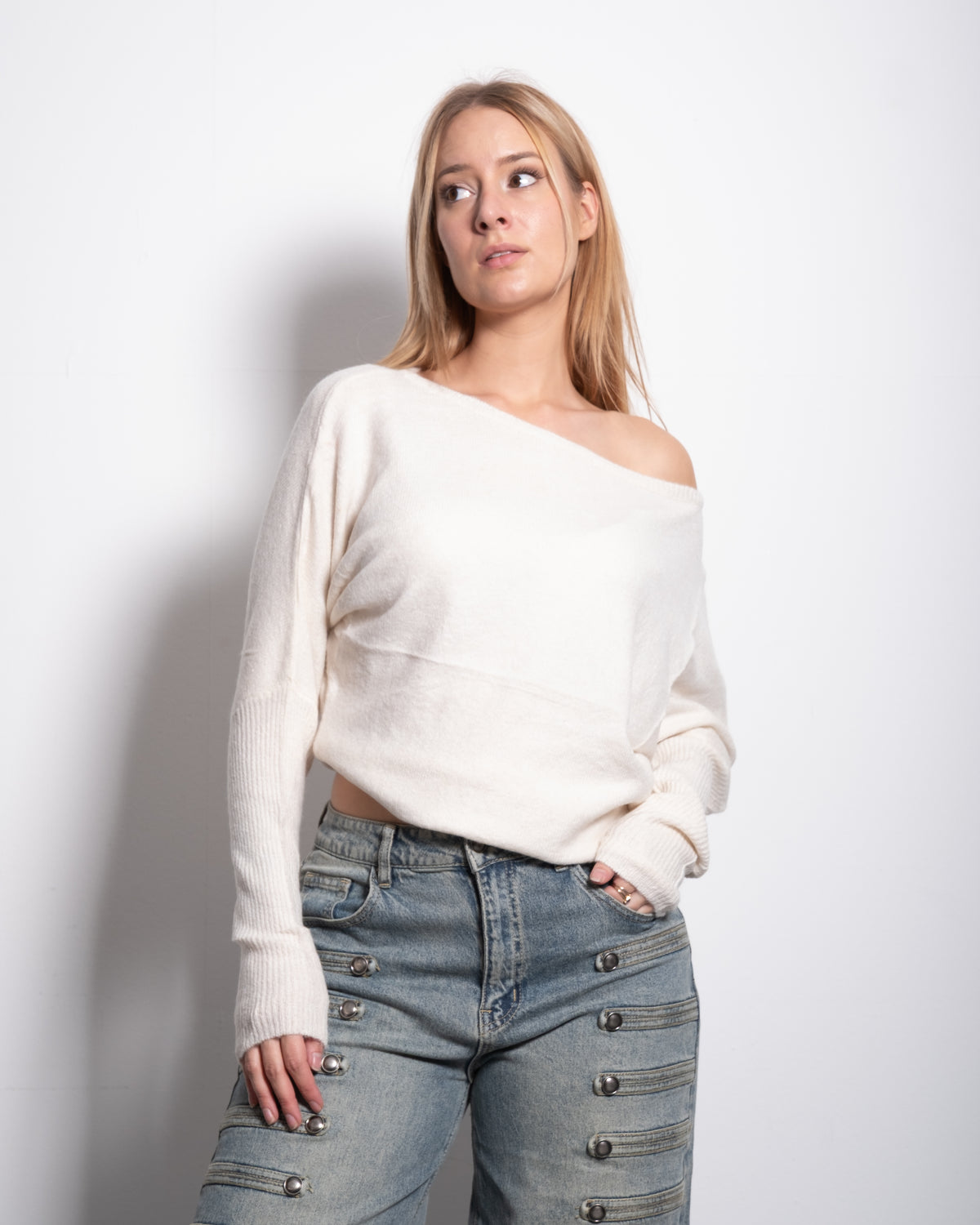 RELAXED FIT WIDE NECK SWEATER CREAM | SEISHIKI STUDIO