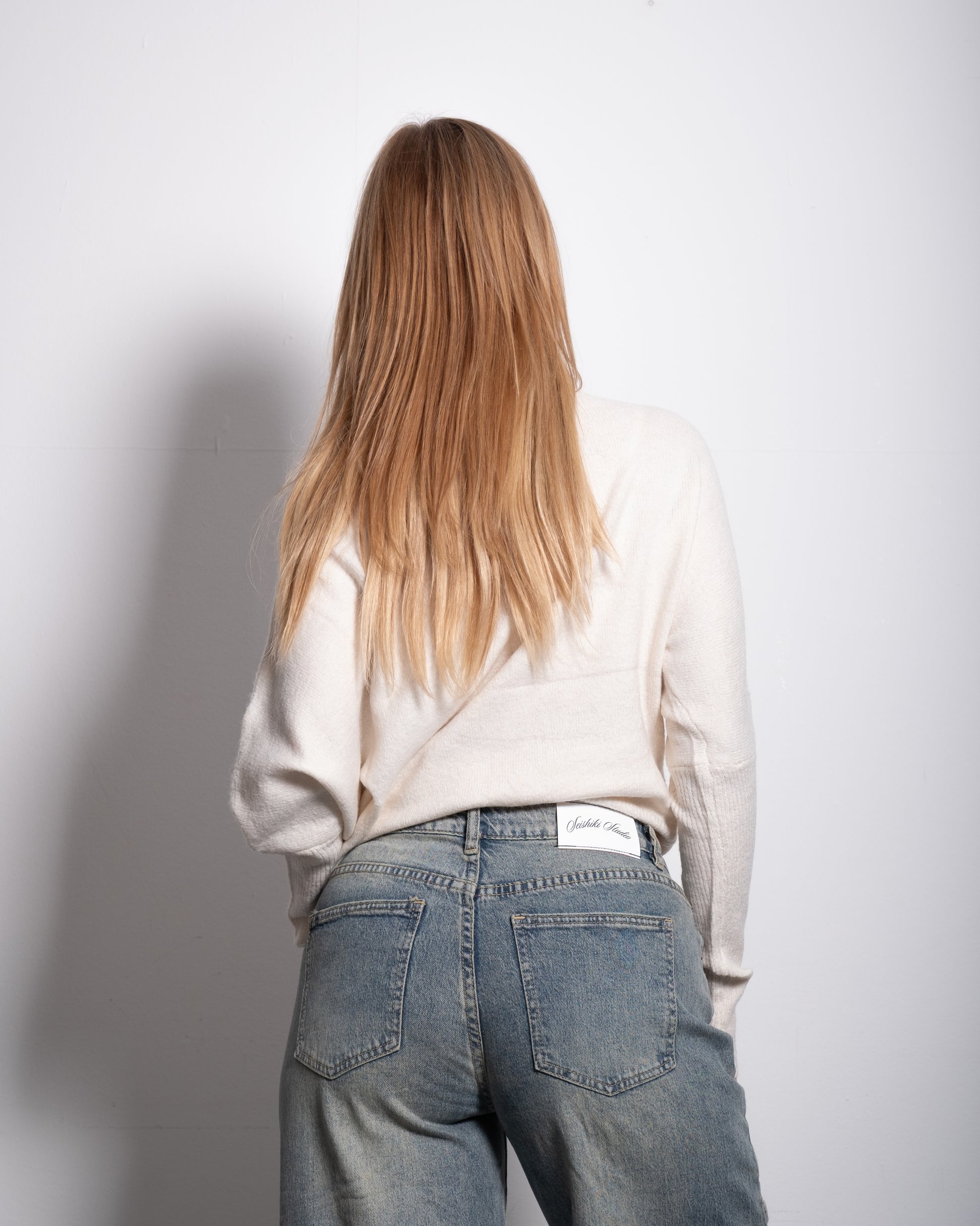 RELAXED FIT WIDE NECK SWEATER CREAM | SEISHIKI STUDIO