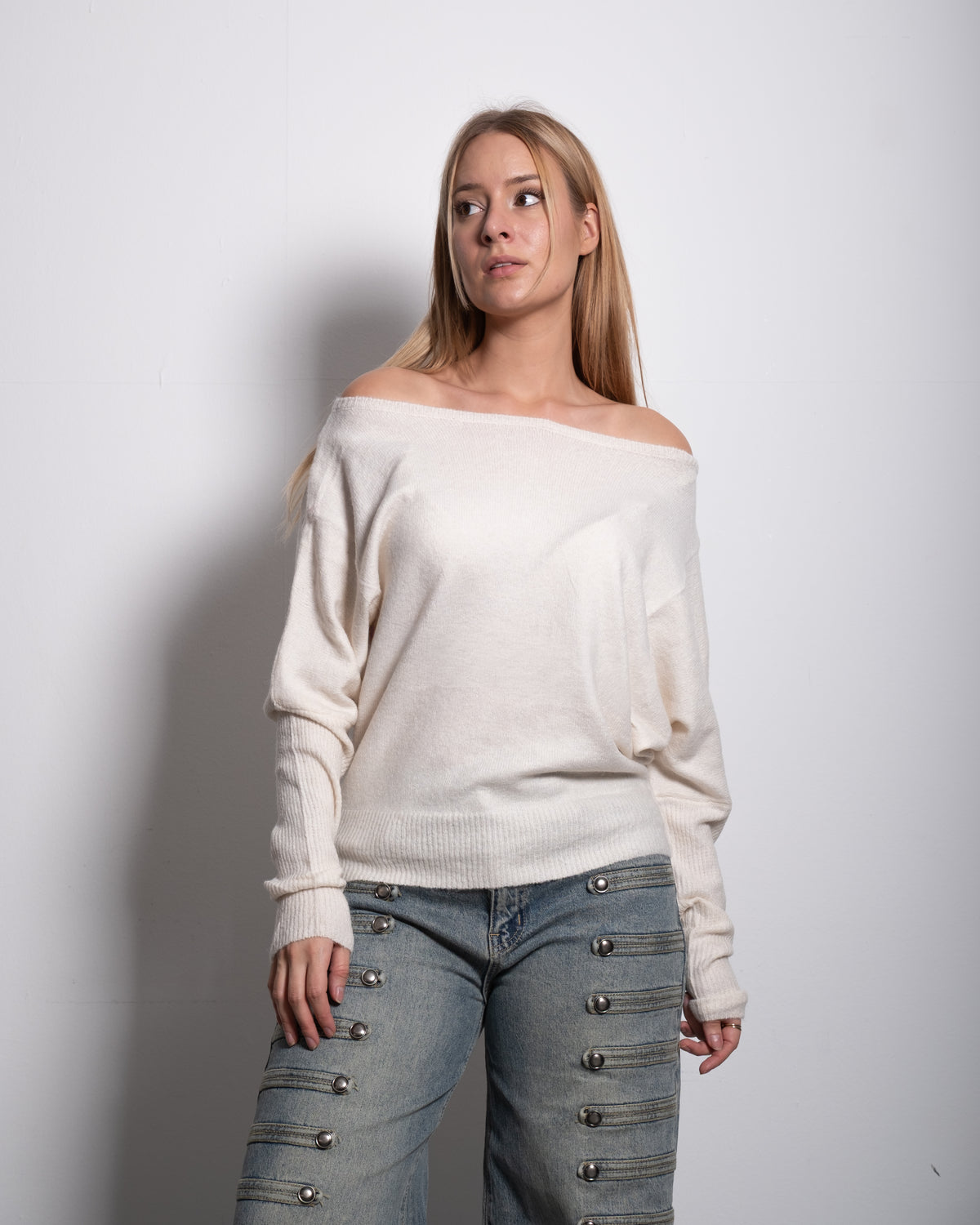 RELAXED FIT WIDE NECK SWEATER CREAM | SEISHIKI STUDIO