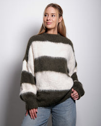 Fluffy Striped Sweater Green and White | SEISHIKI STUDIO