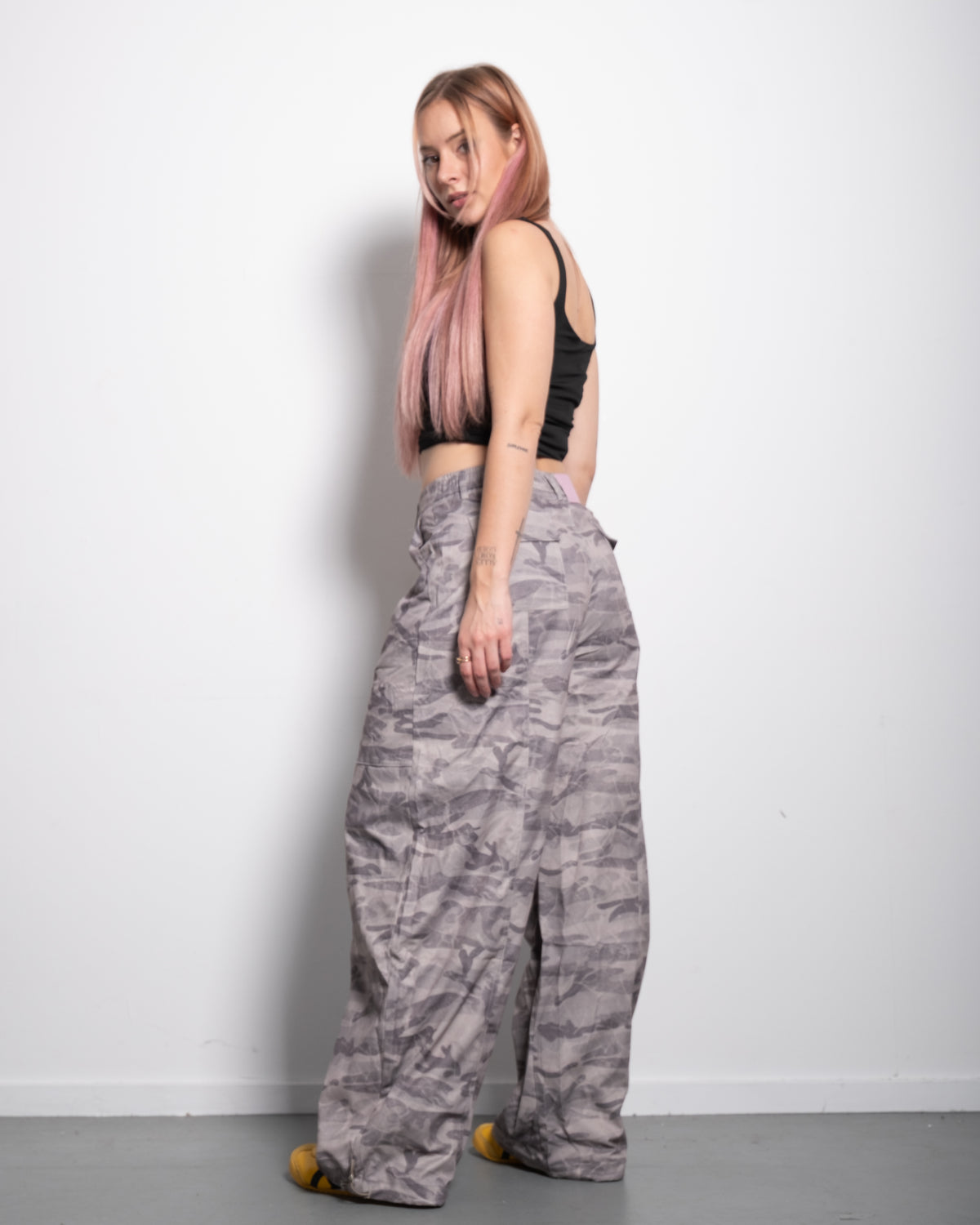 Light Camo Balloon Pants with Pink Patch | SEISHIKI STUDIO