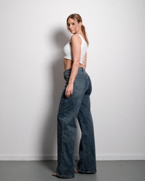 Dirty Dark Wash Wide Leg Jeans with Shading and Pink Patch, curvy fit, 82 cm inseam – SEISHIKI STUDIO