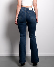 Stretchy Medium Wash Flare Jeans, curvy fit, 80 cm inseam – SEISHIKI STUDIO