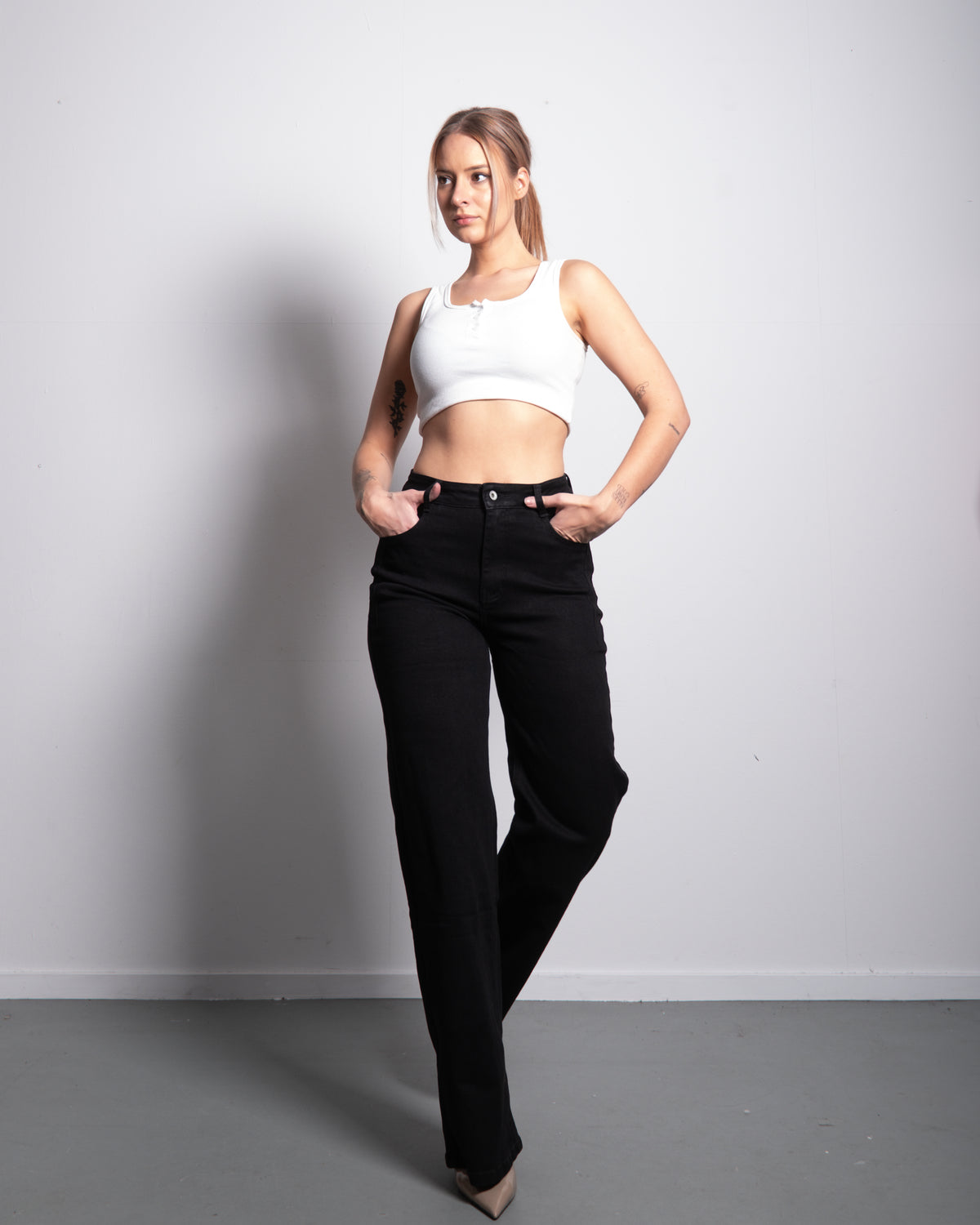 Stretchy Extra Thick Wide Leg Jeans Black, curvy fit, 80 cm inseam – SEISHIKI STUDIO
