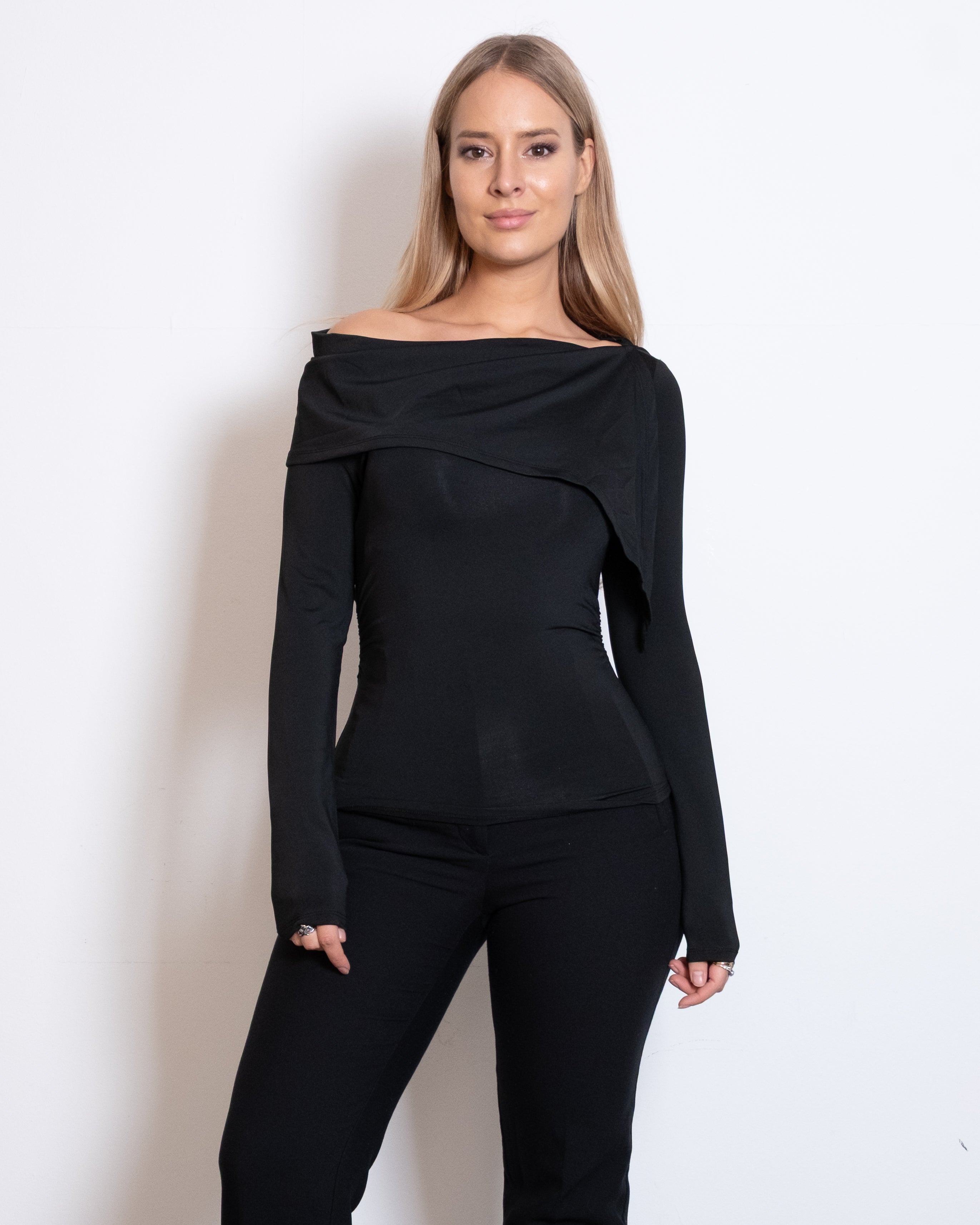 OFF SHOULDER STRETCHY TOP BLACK