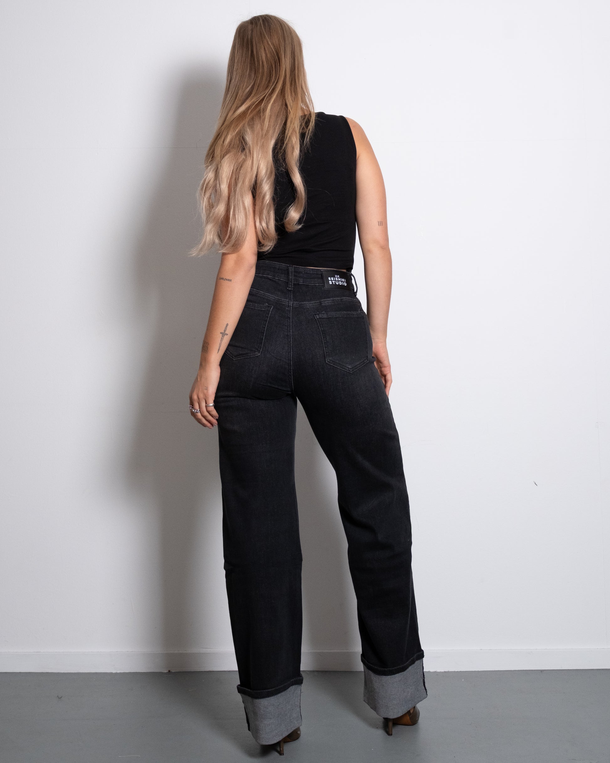 BLACK WIDE LEG JEANS WITH FOLDED BOTTOM - IL 74CM