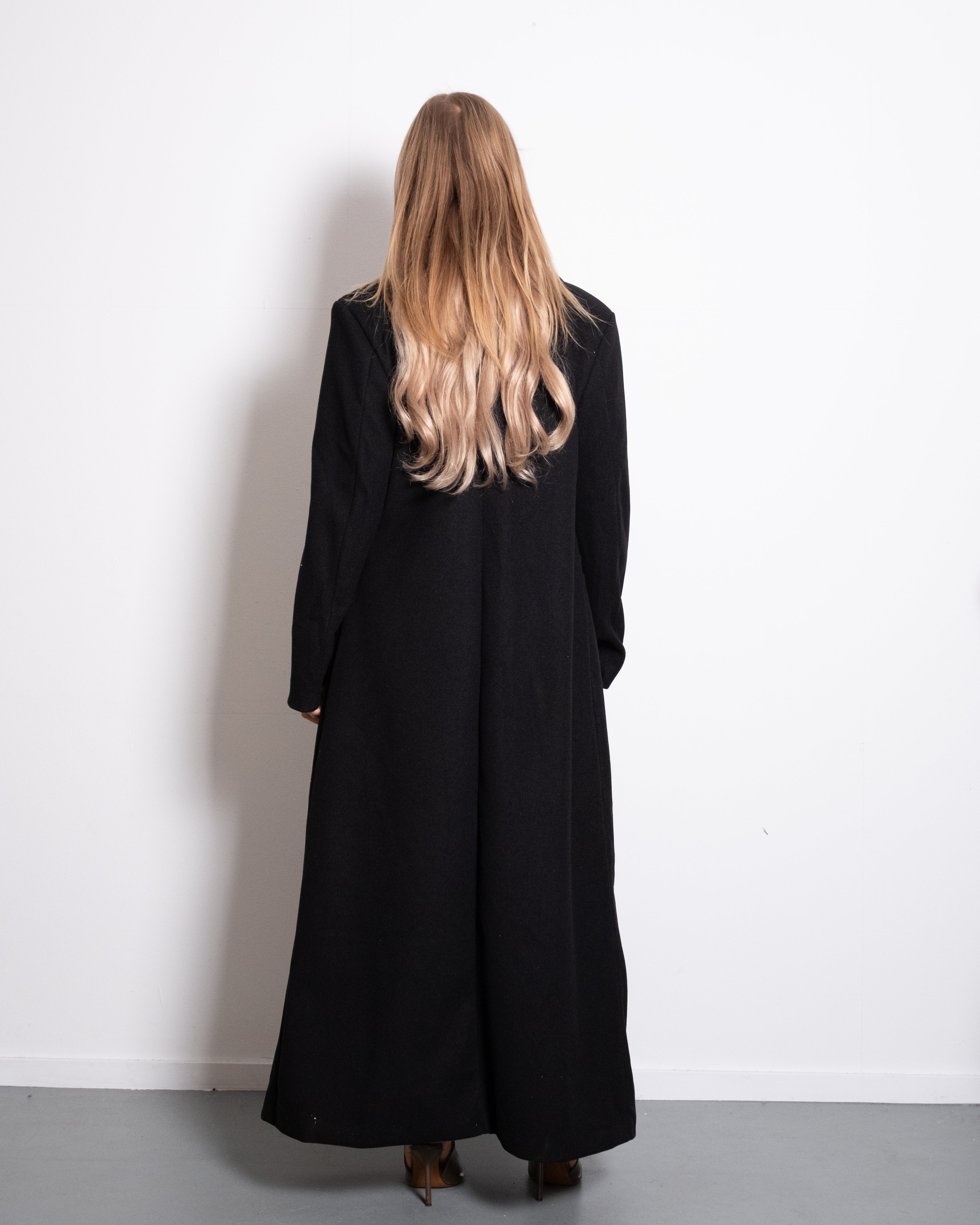 LONG COAT WITH FRONT SEAM BLACK