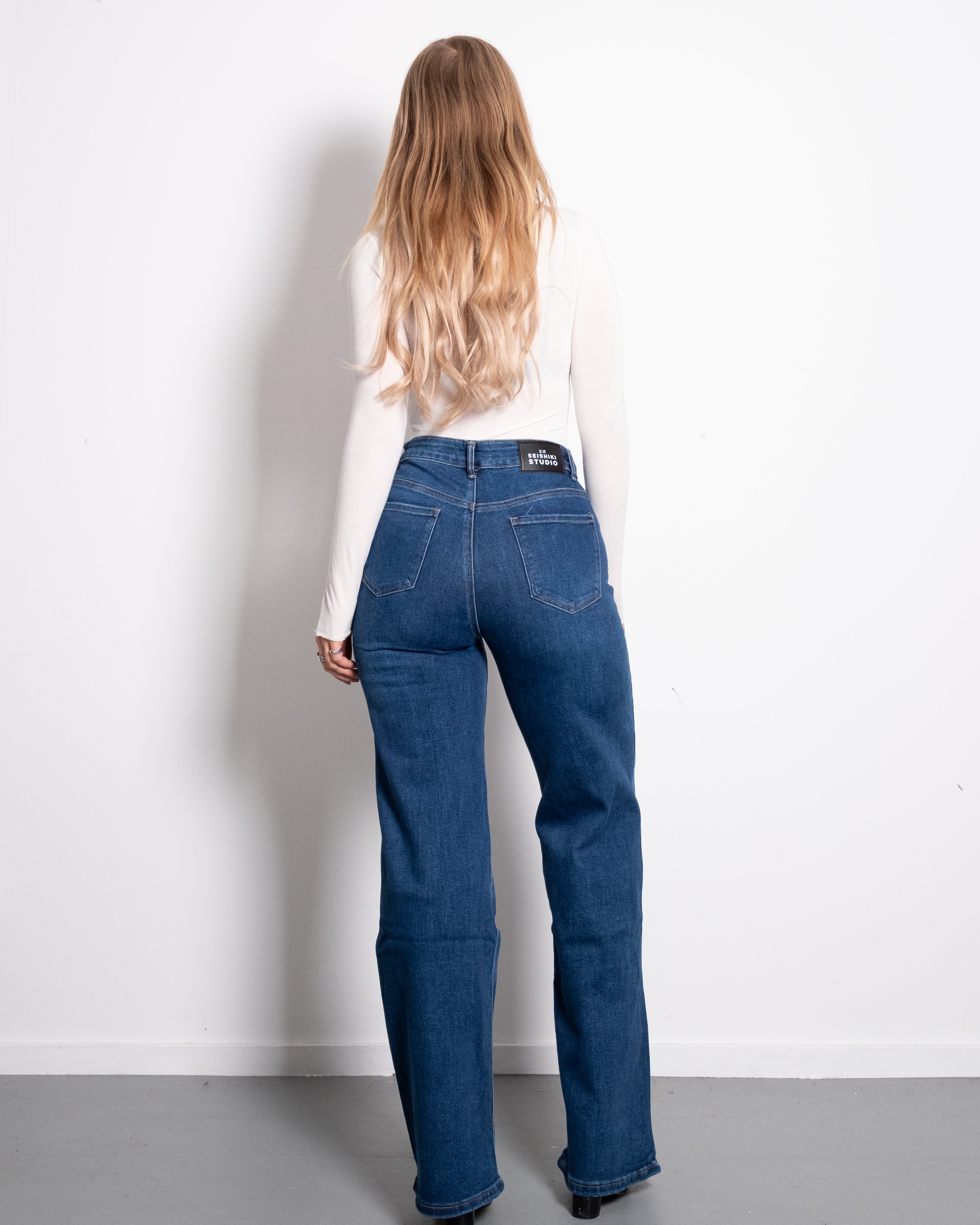 DARK BLUE WIDE LEG JEANS WITH SLANTED BUTTON - INSEAM 81CM