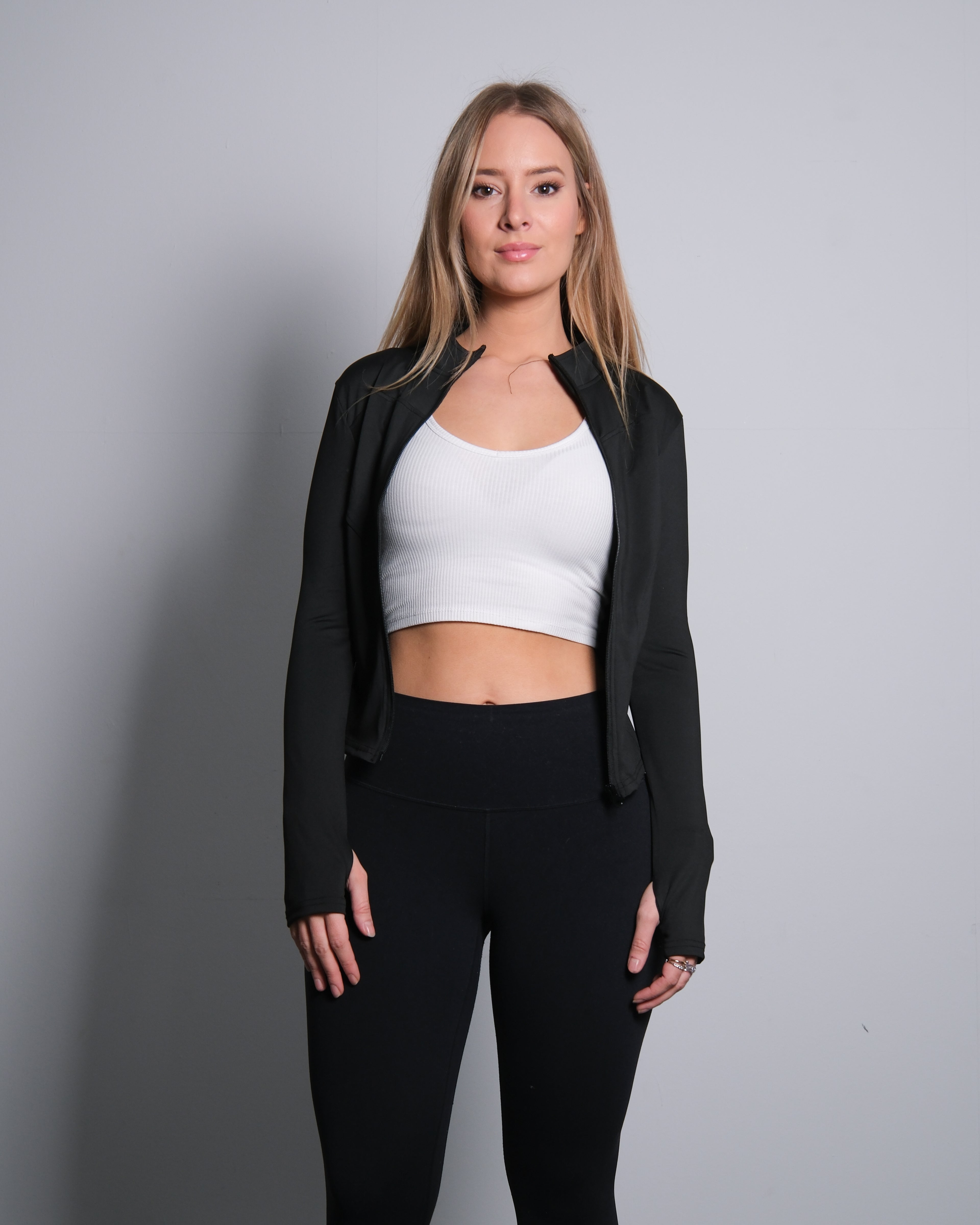 HEART SHAPED WORKOUT JACKET BLACK
