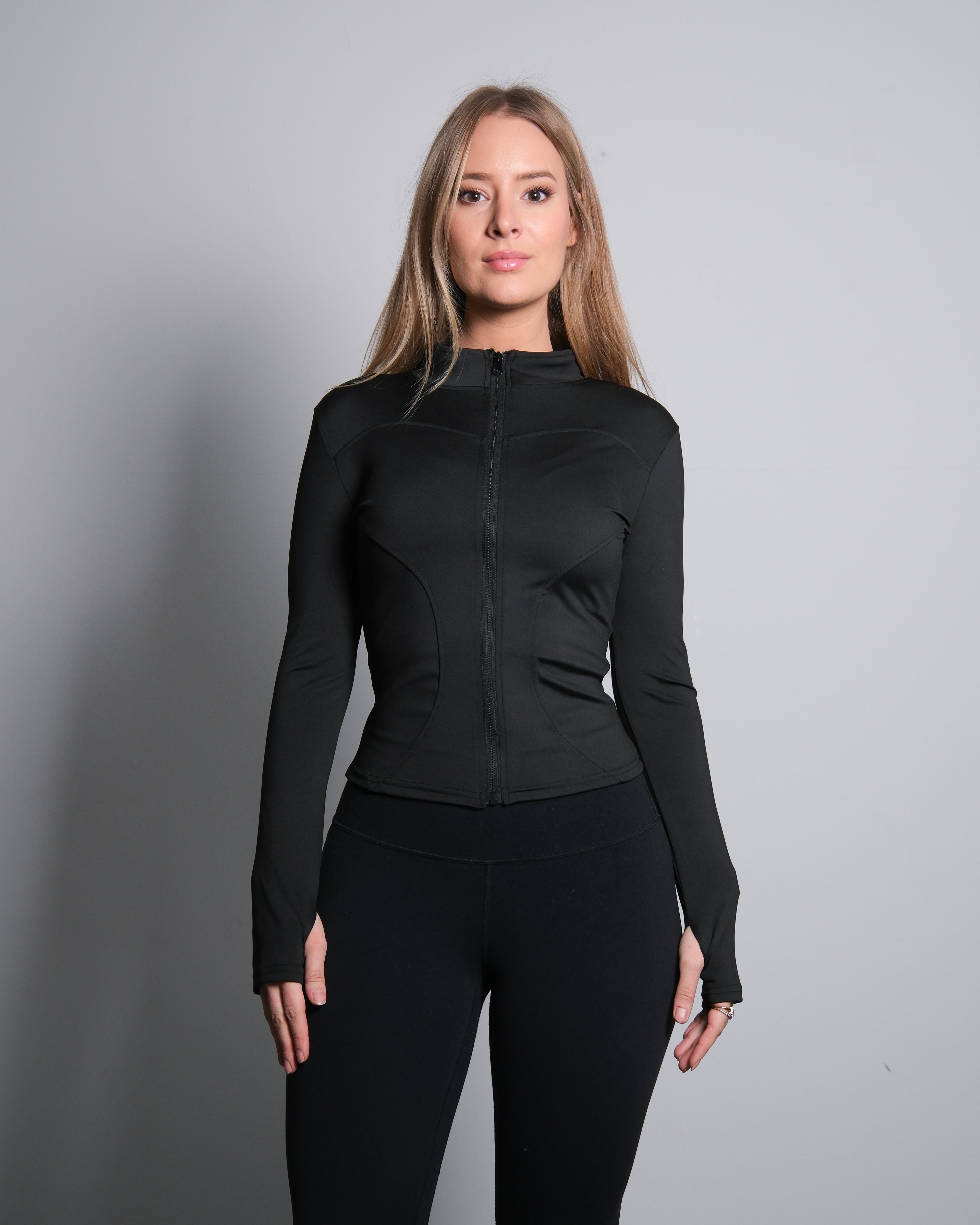 HEART SHAPED WORKOUT JACKET BLACK