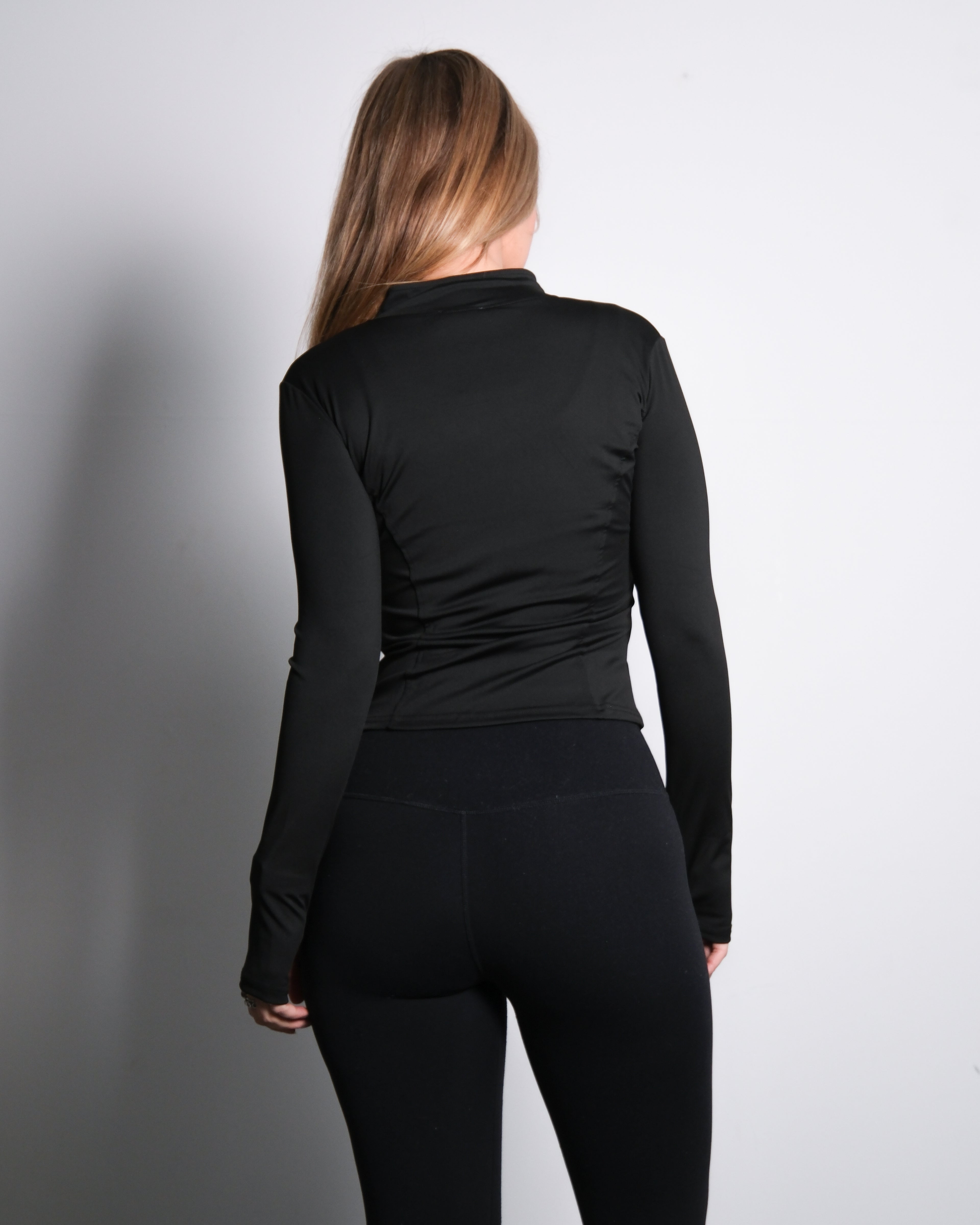 HEART SHAPED WORKOUT JACKET BLACK