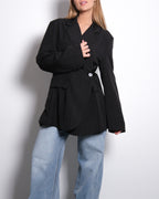 SIDE BUTTON SPLIT BACK BLAZER BLACK