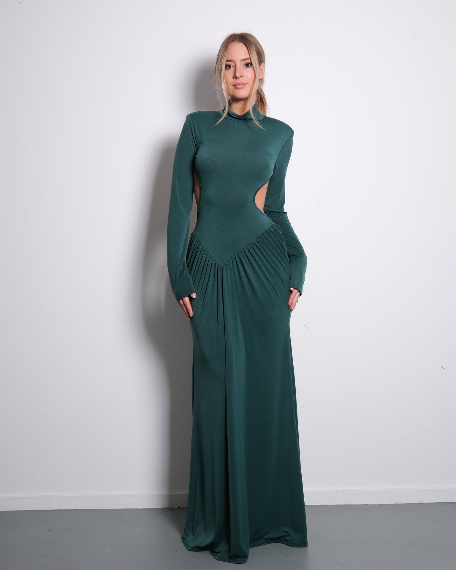 STRETCHY SIDE CUTOUT OPEN BACK DETAIL DRESS EMERALD | SEISHIKI STUDIO