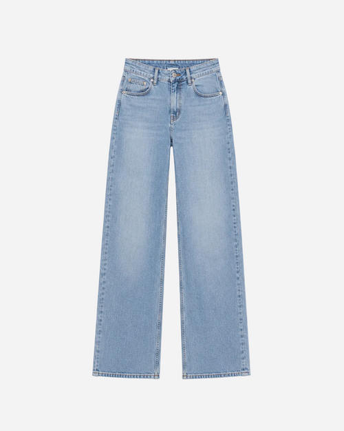 Inseam 80cm – Super Stretchy Straight Leg Medium Vintage Wash Jeans – Curvy Fit