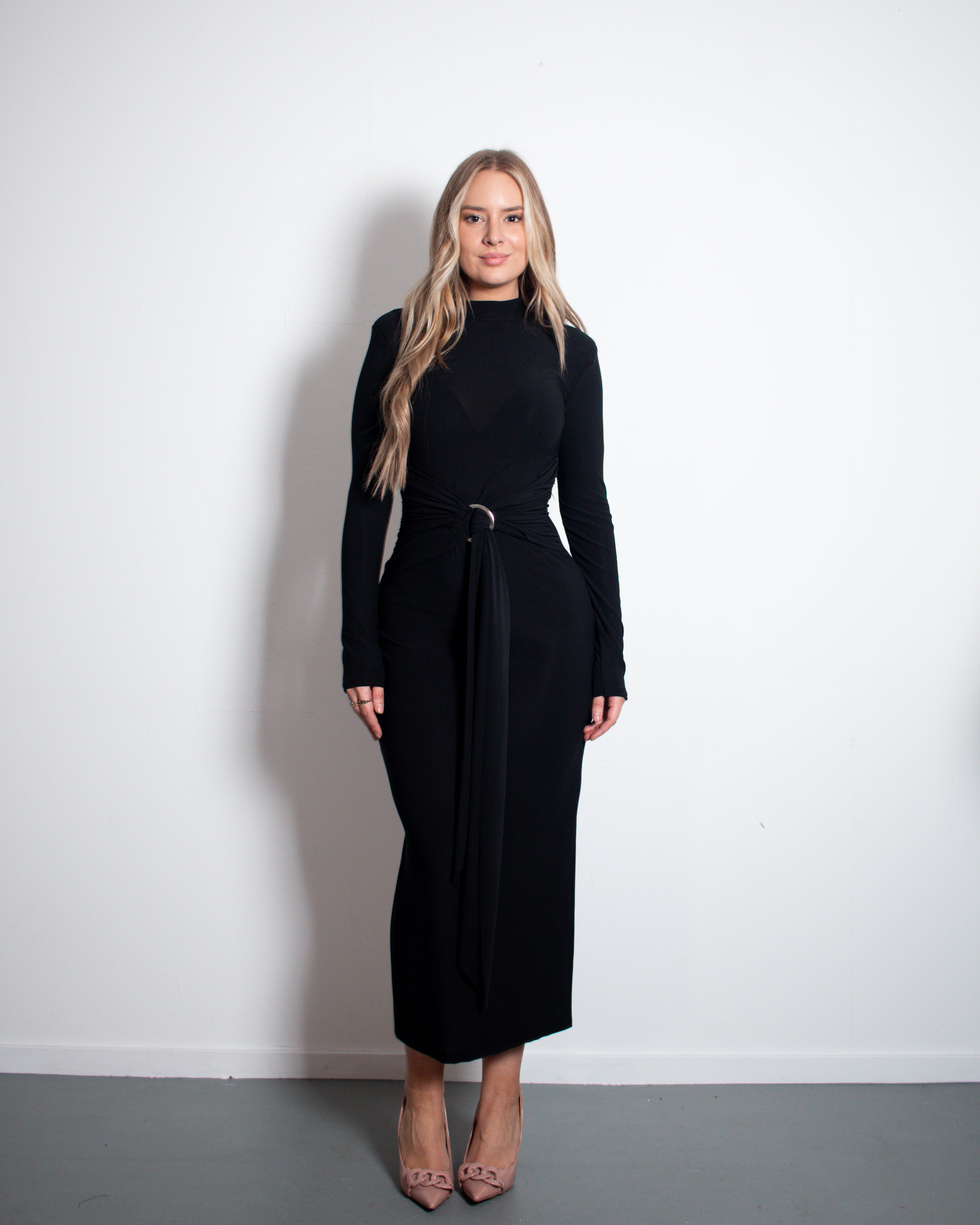 Black Sculpting Long-Sleeve Draped Waist Dress | Contour Fit – SEISHIKI STUDIO