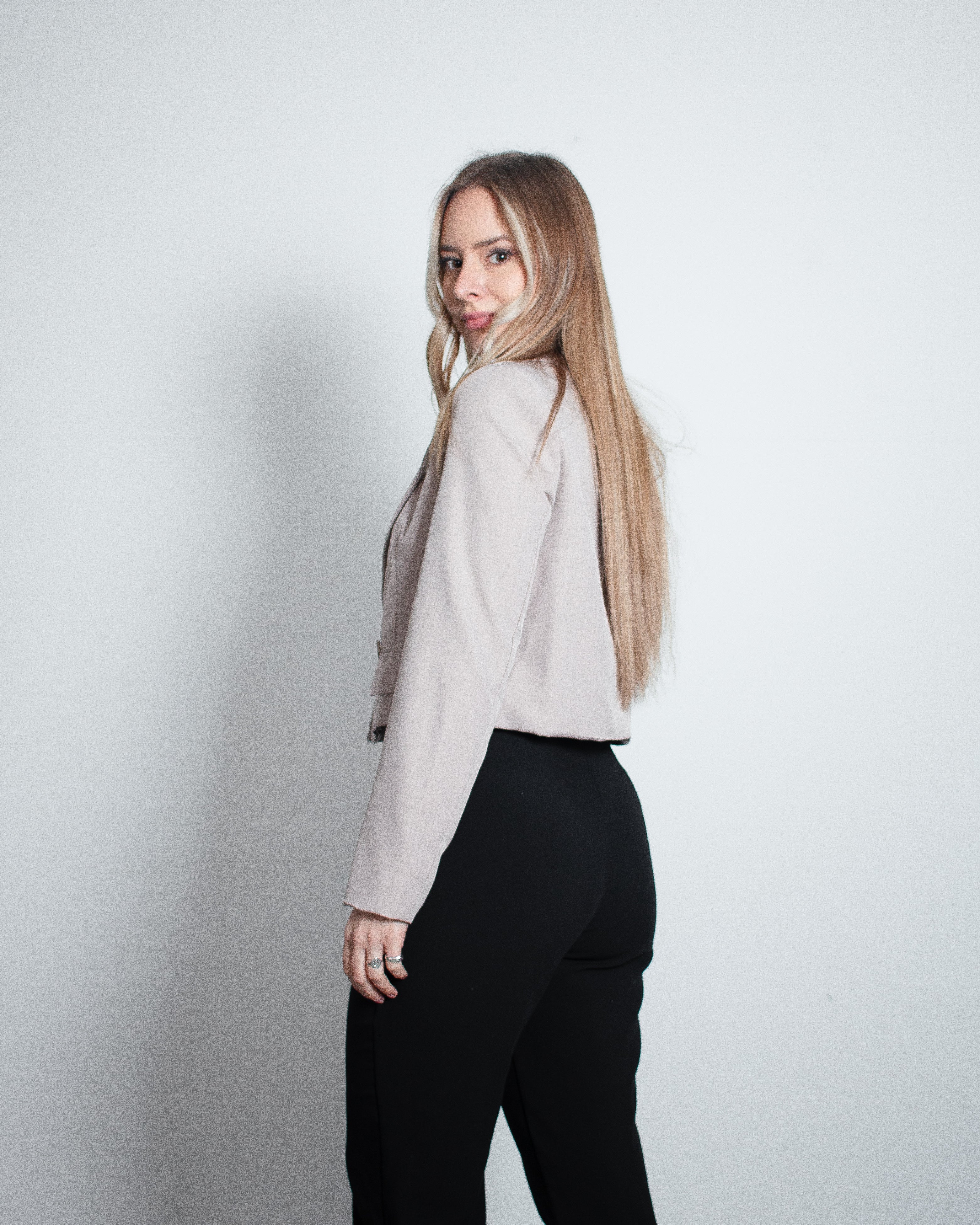 HARUKI Cropped Blazer TAUPE