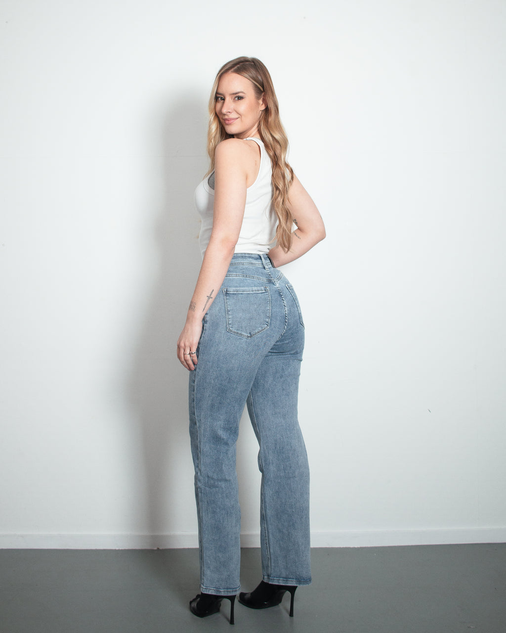 JOMEI Straight Leg Jeans - IL 78CM