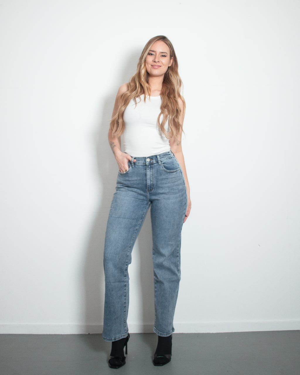 HIKARI Stretchy Back Straight Leg Jeans