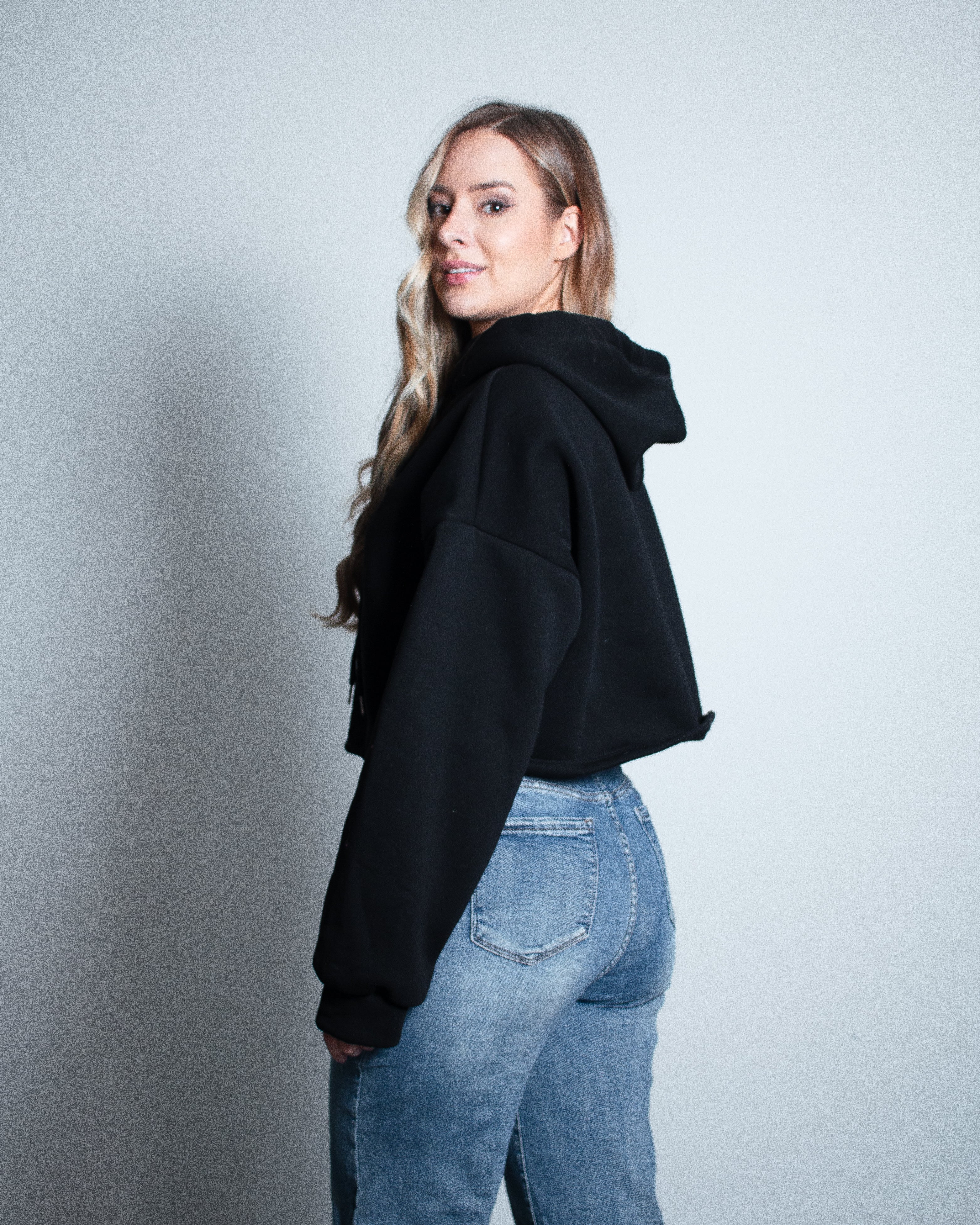 OMOI Ultra Plush Sweater BLACK