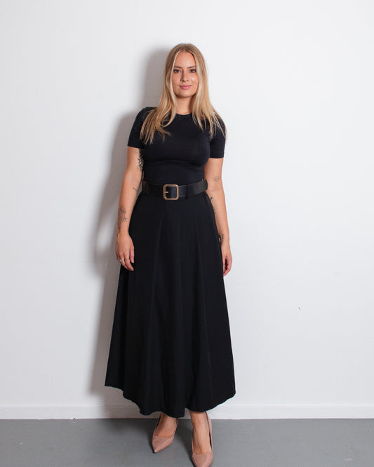 ASAHISE Skirt BLACK