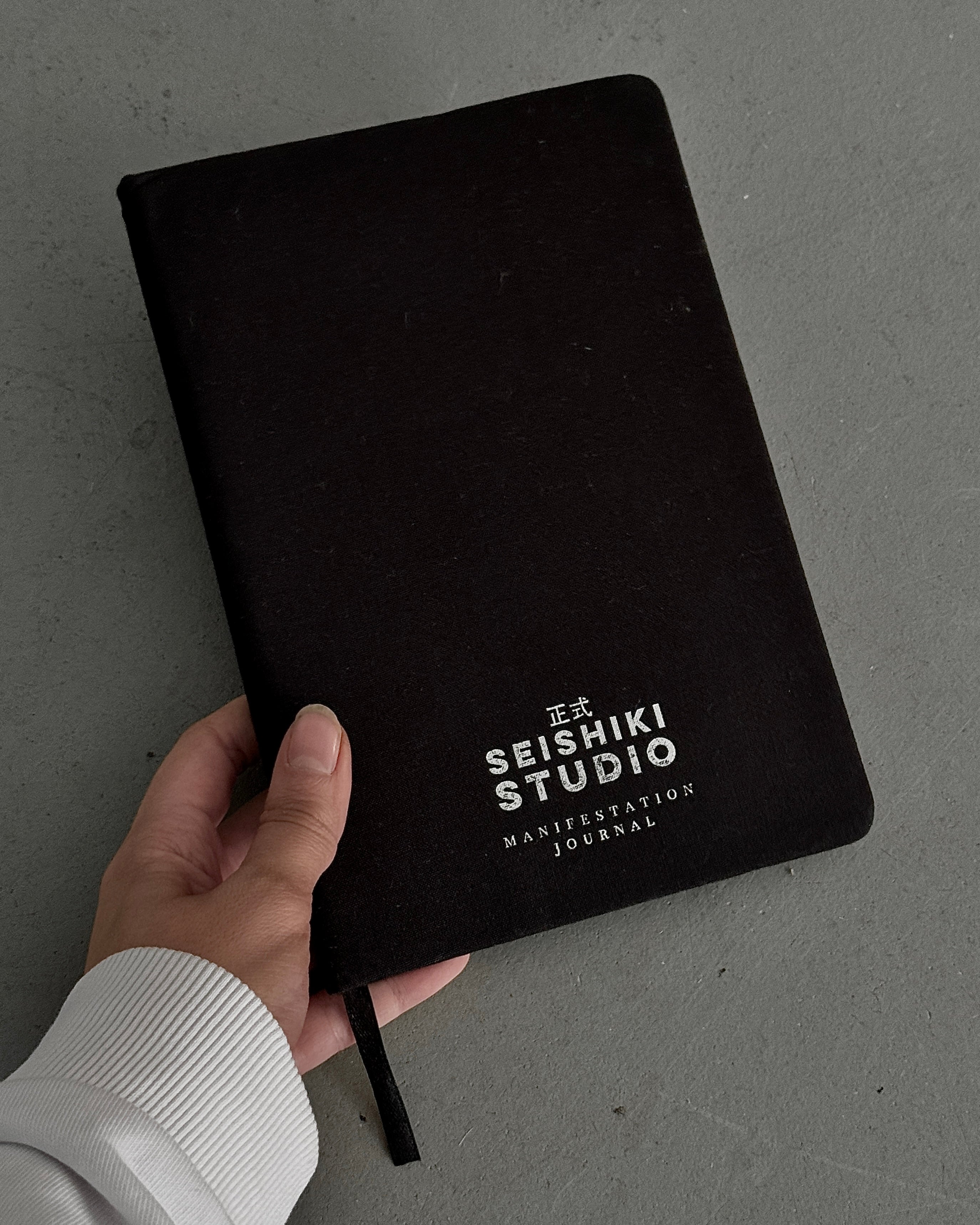 Manifestation Journal BLACK