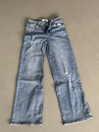 SAMPLE 043 - SIZE 38