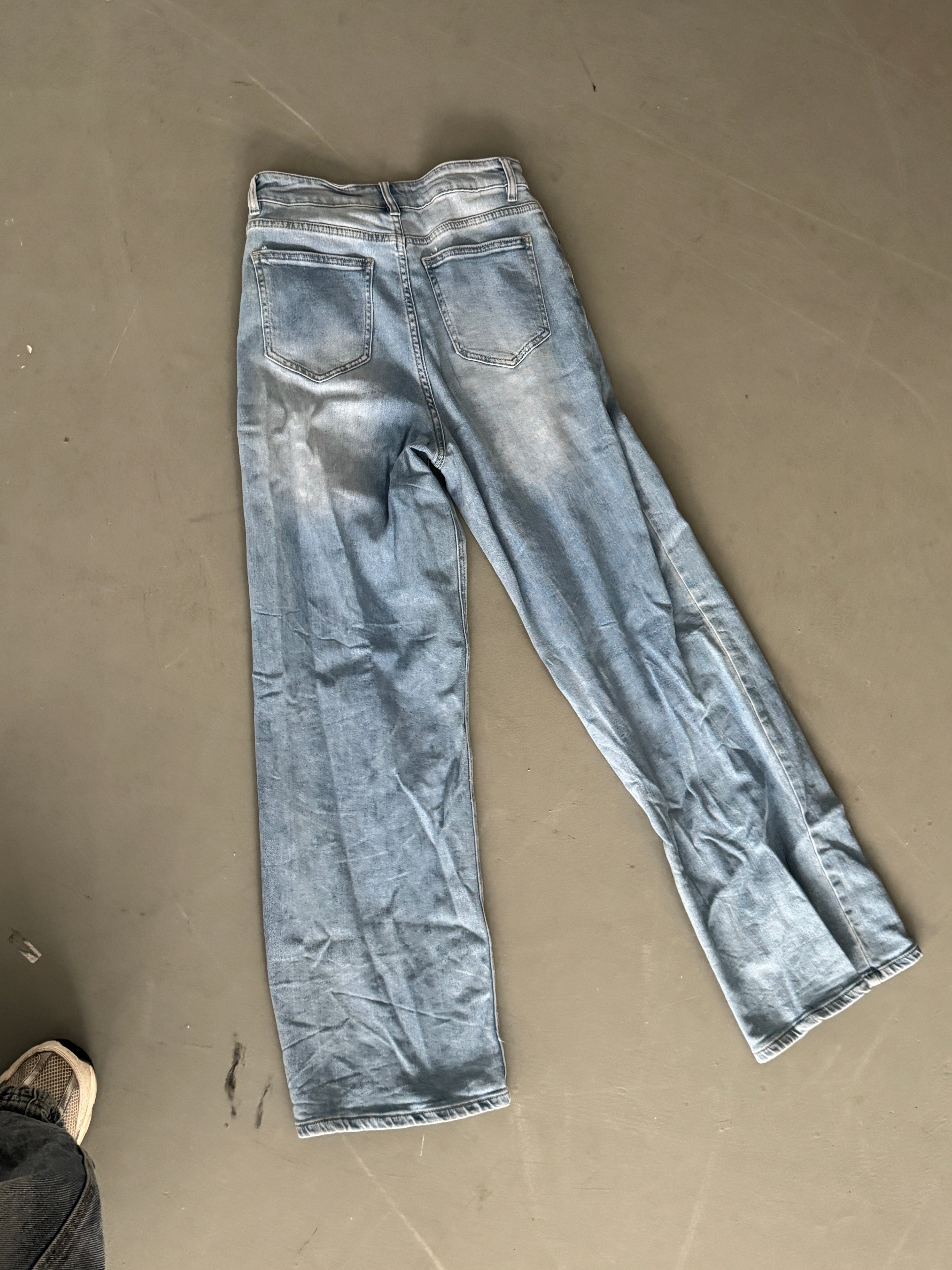 SAMPLE 044 - SIZE 40