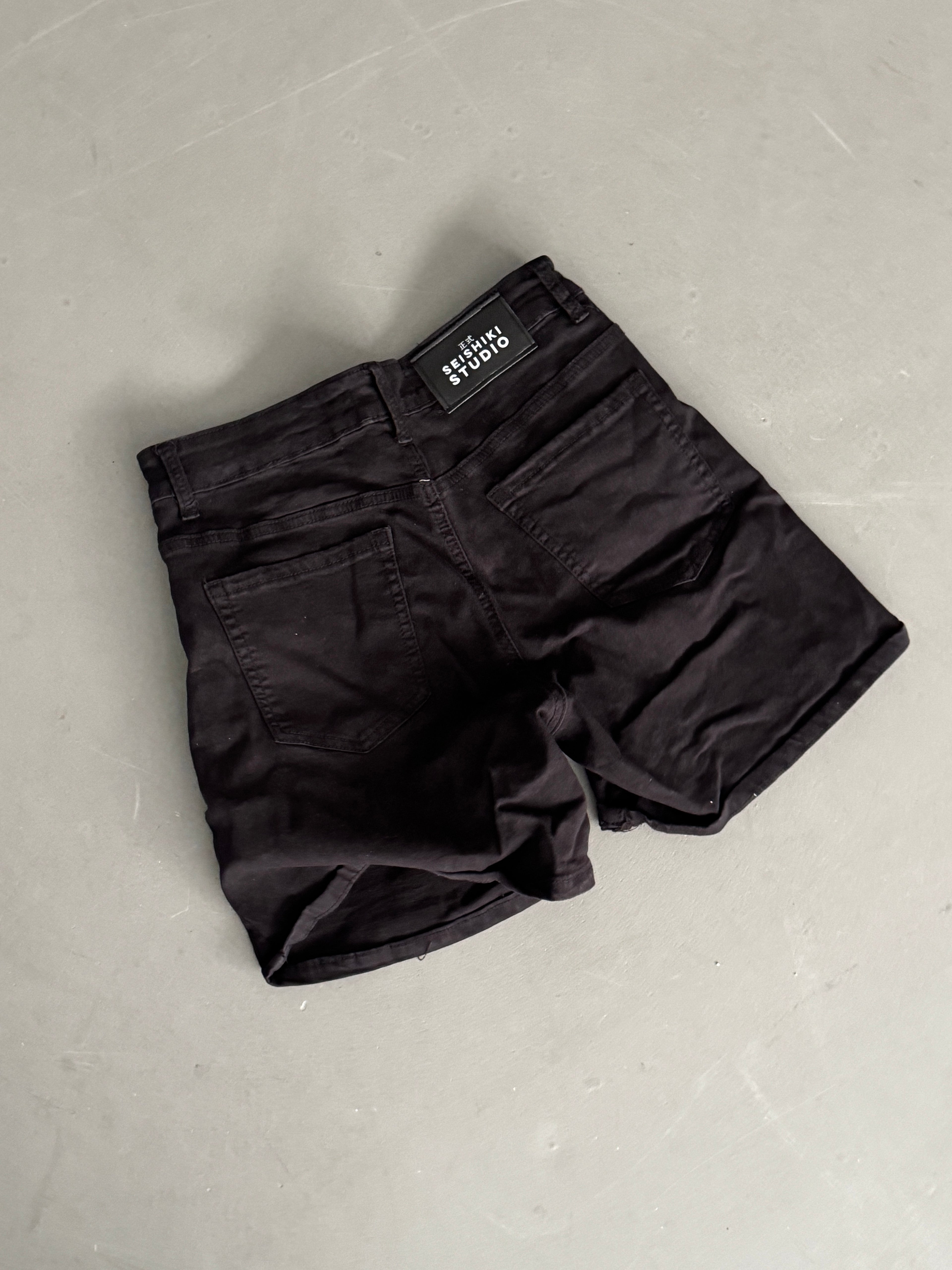 SAMPLE 045 - SIZE 38